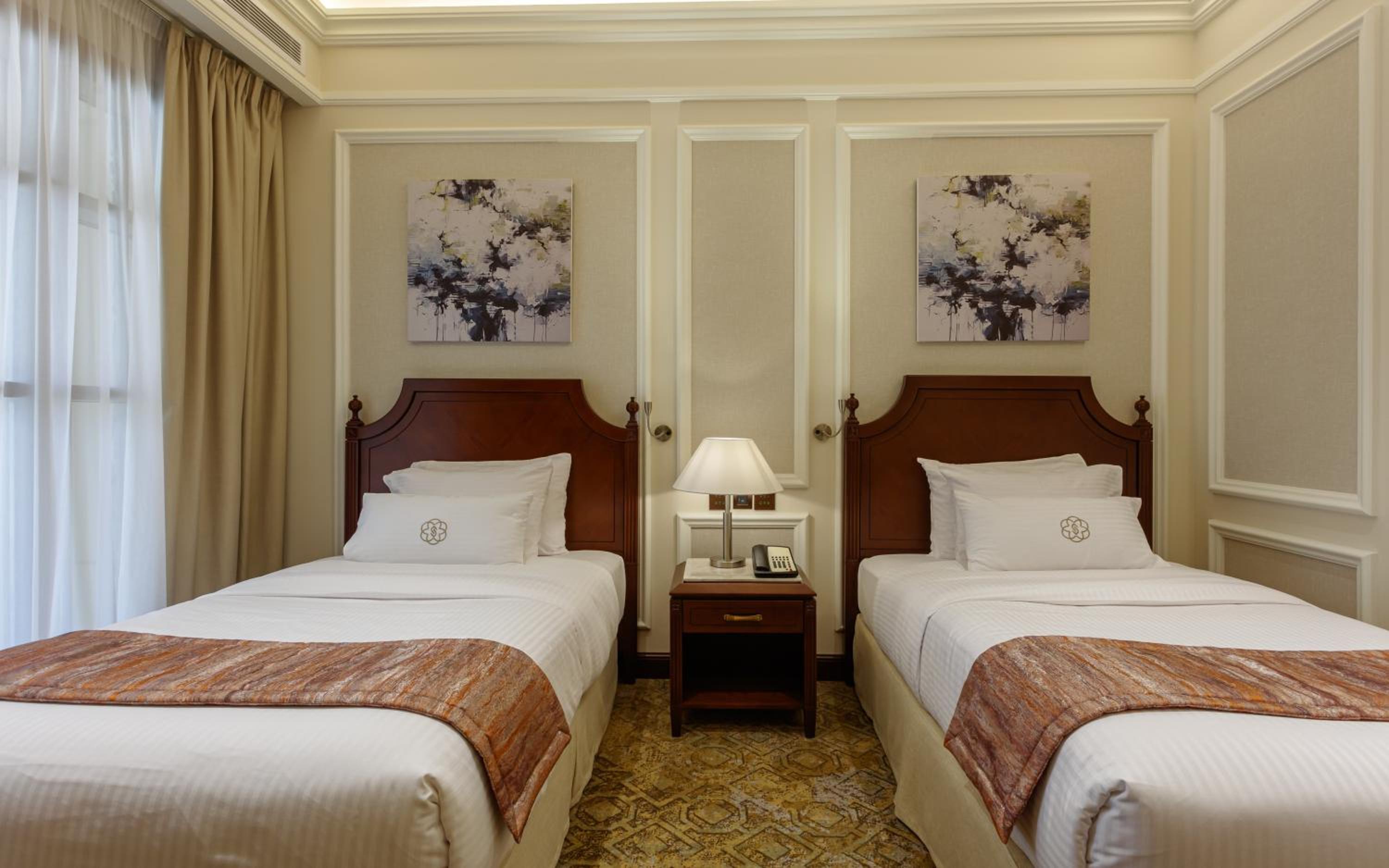 Standard Twin Room