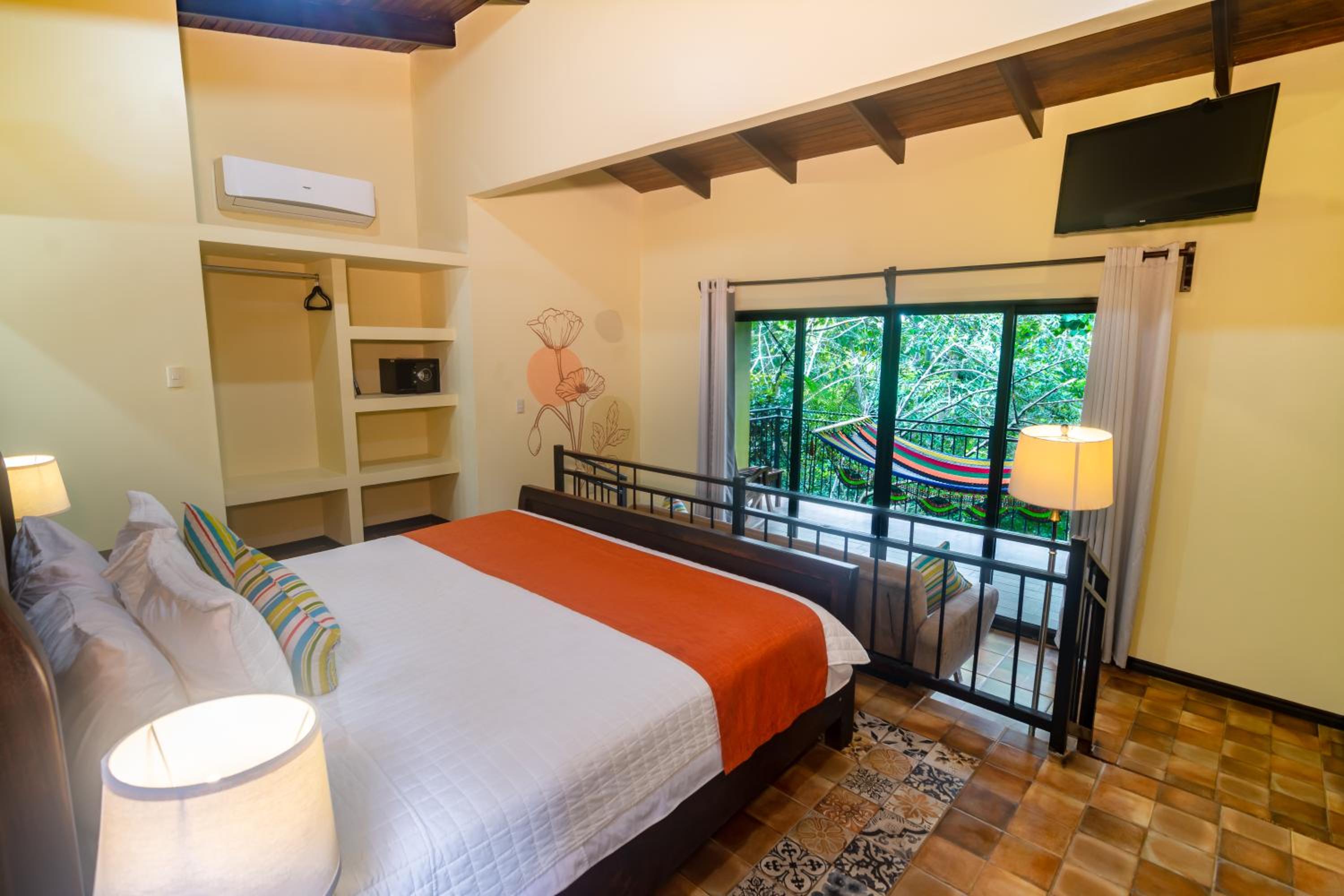 Junior Suite with Mountain View photo 2