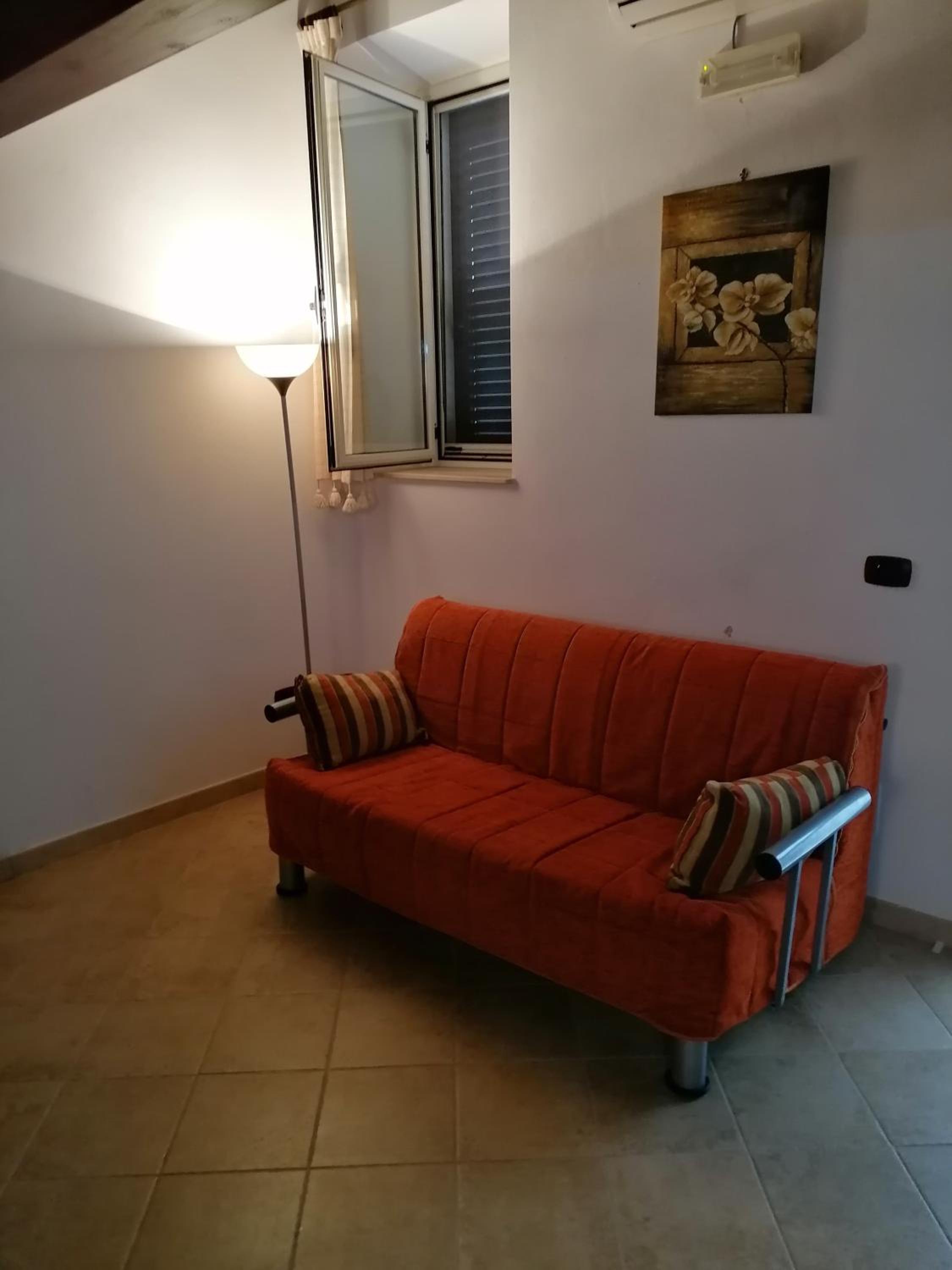 One-Bedroom House photo 3