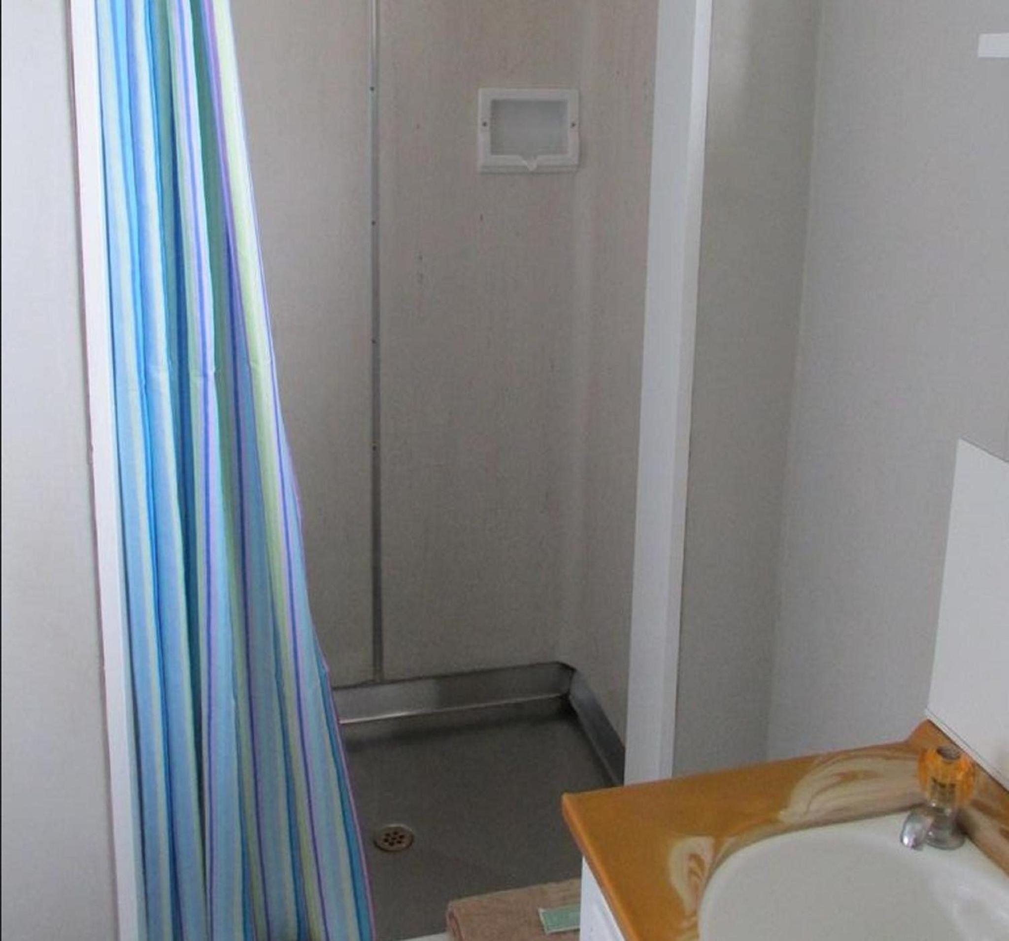 Budget Double Room photo 2