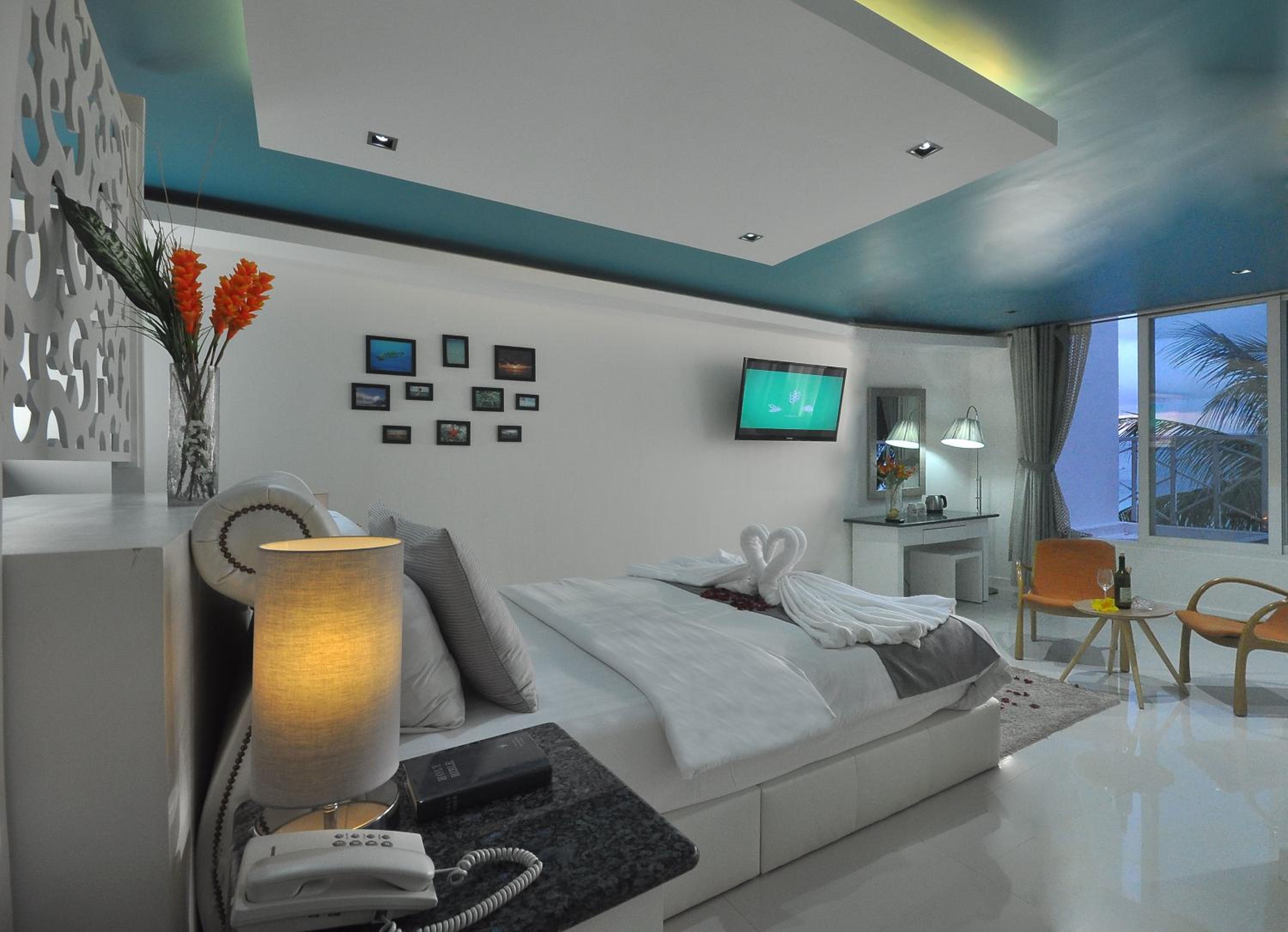 Diamond Suite Room - Photo 7