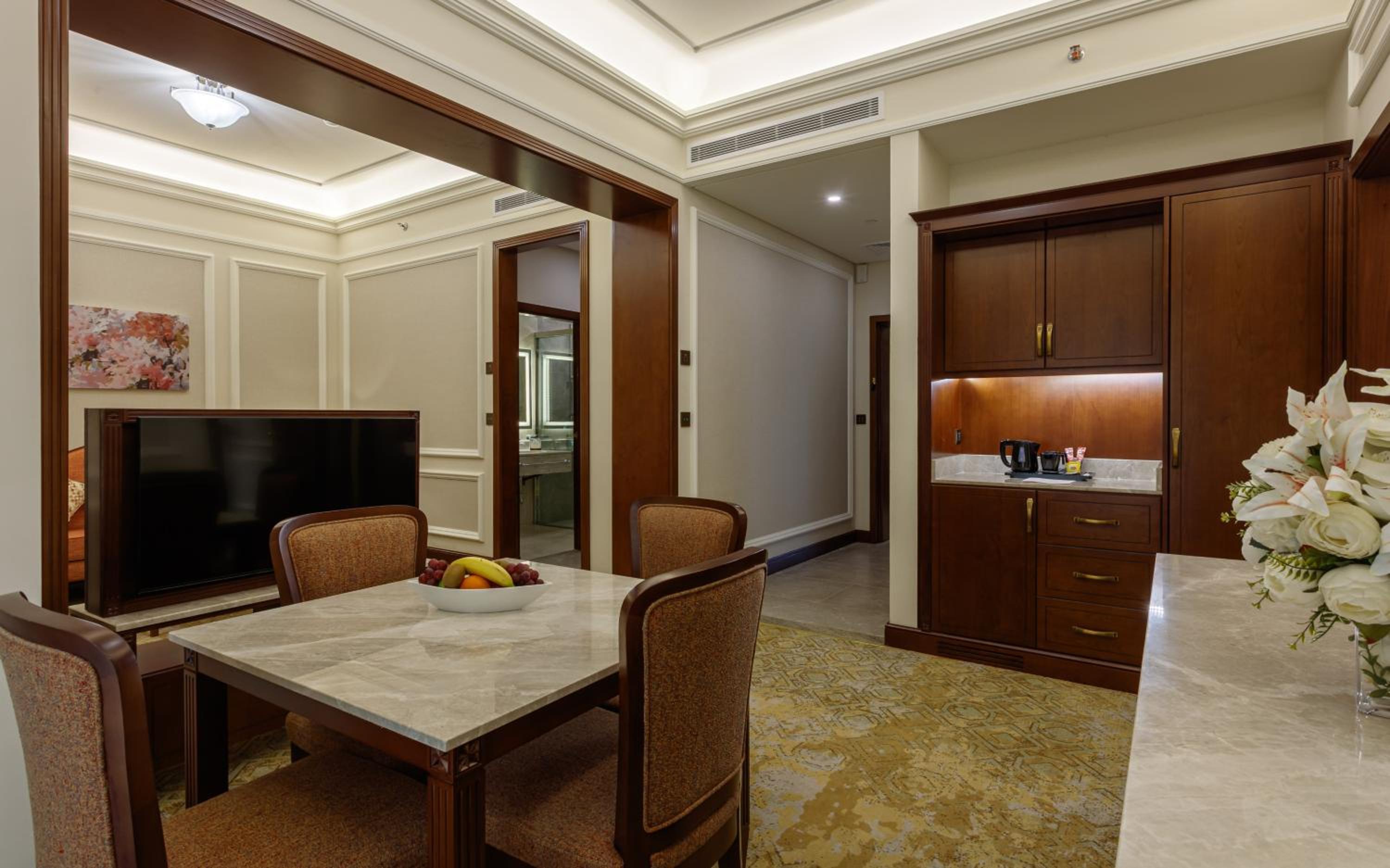 Family Suite thumbnail 6
