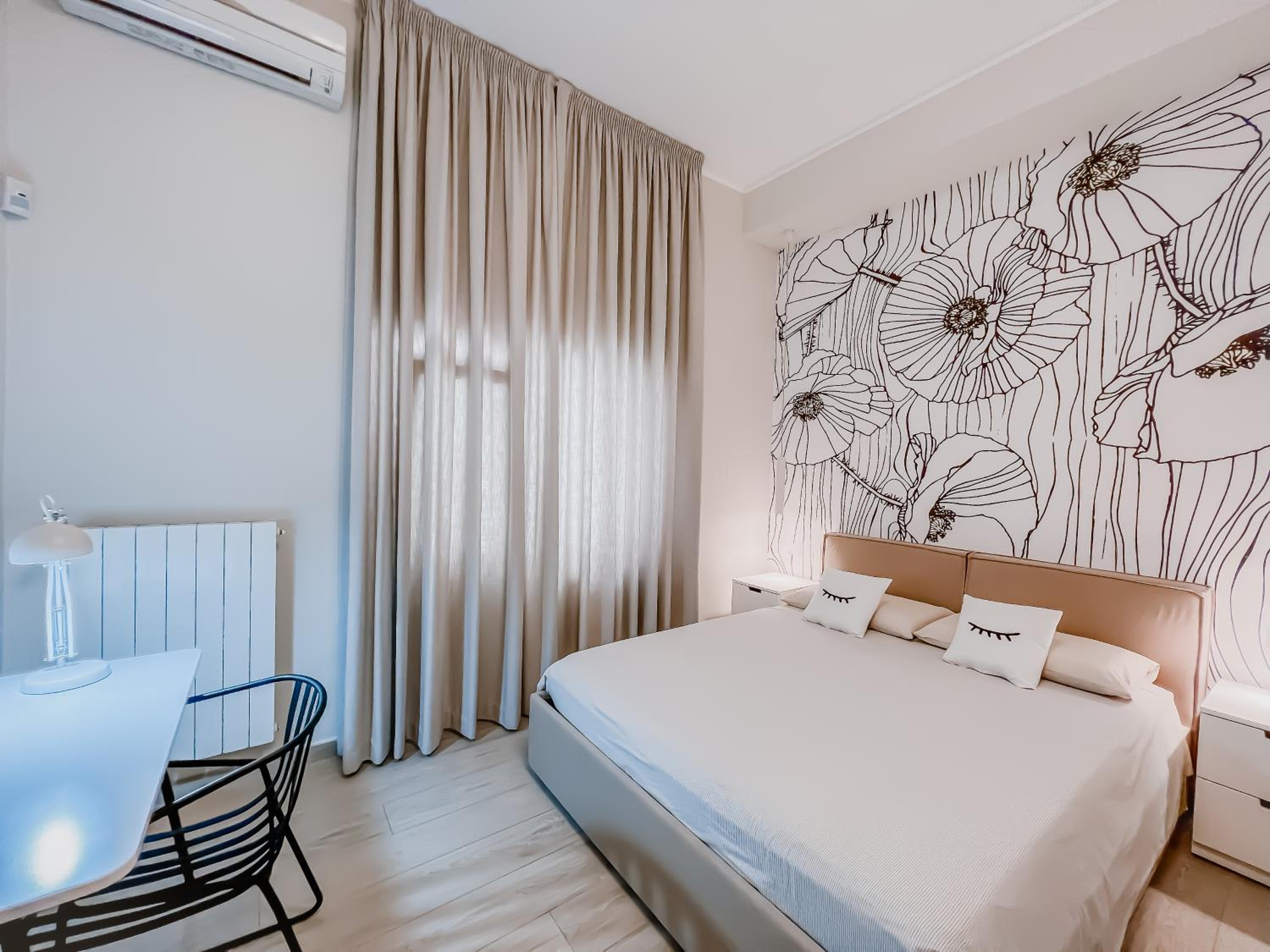 Double Room with Private Bathroom photo 2