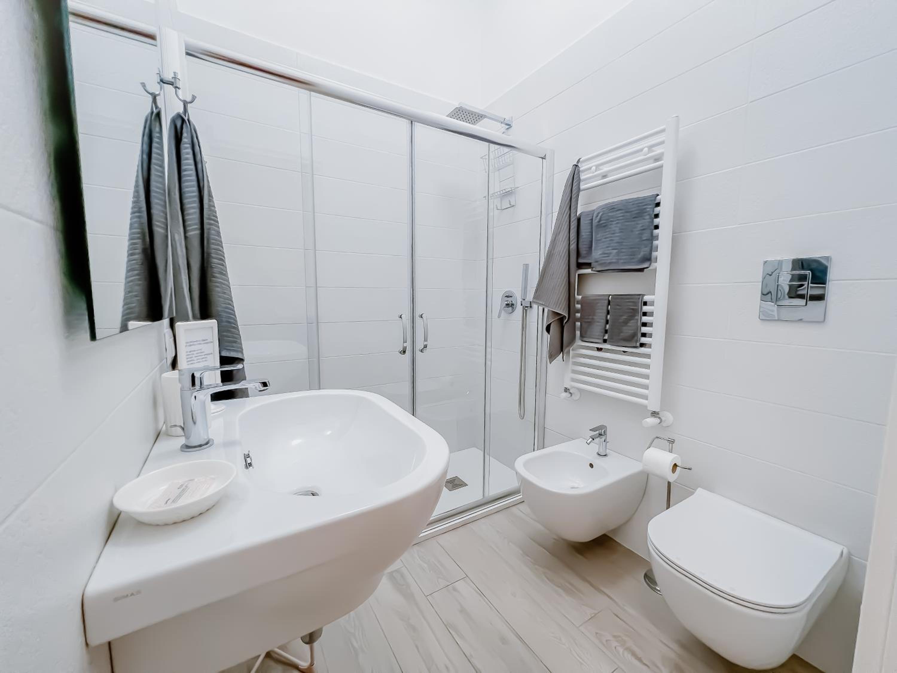 Double Room with Private Bathroom photo 3