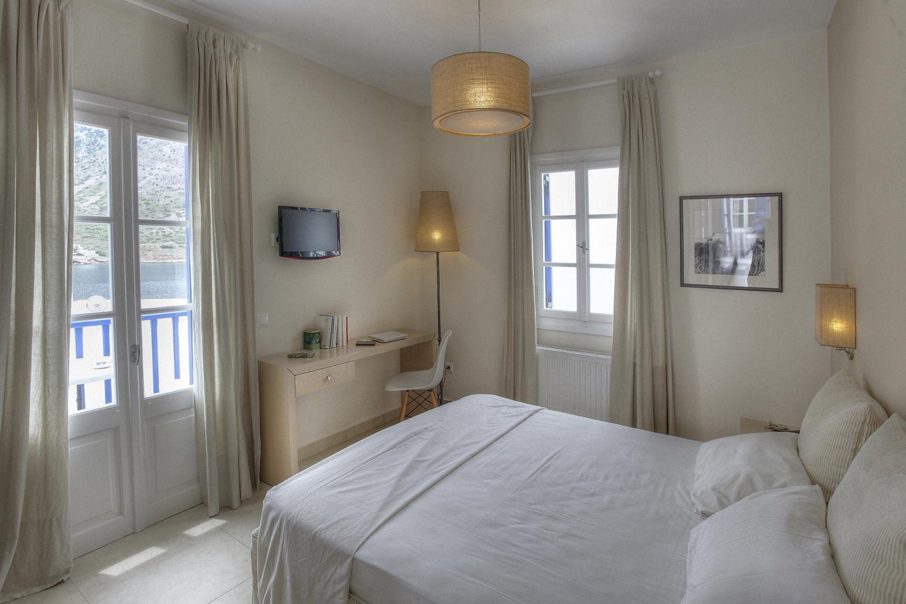 Standard Double or Twin Room photo 2