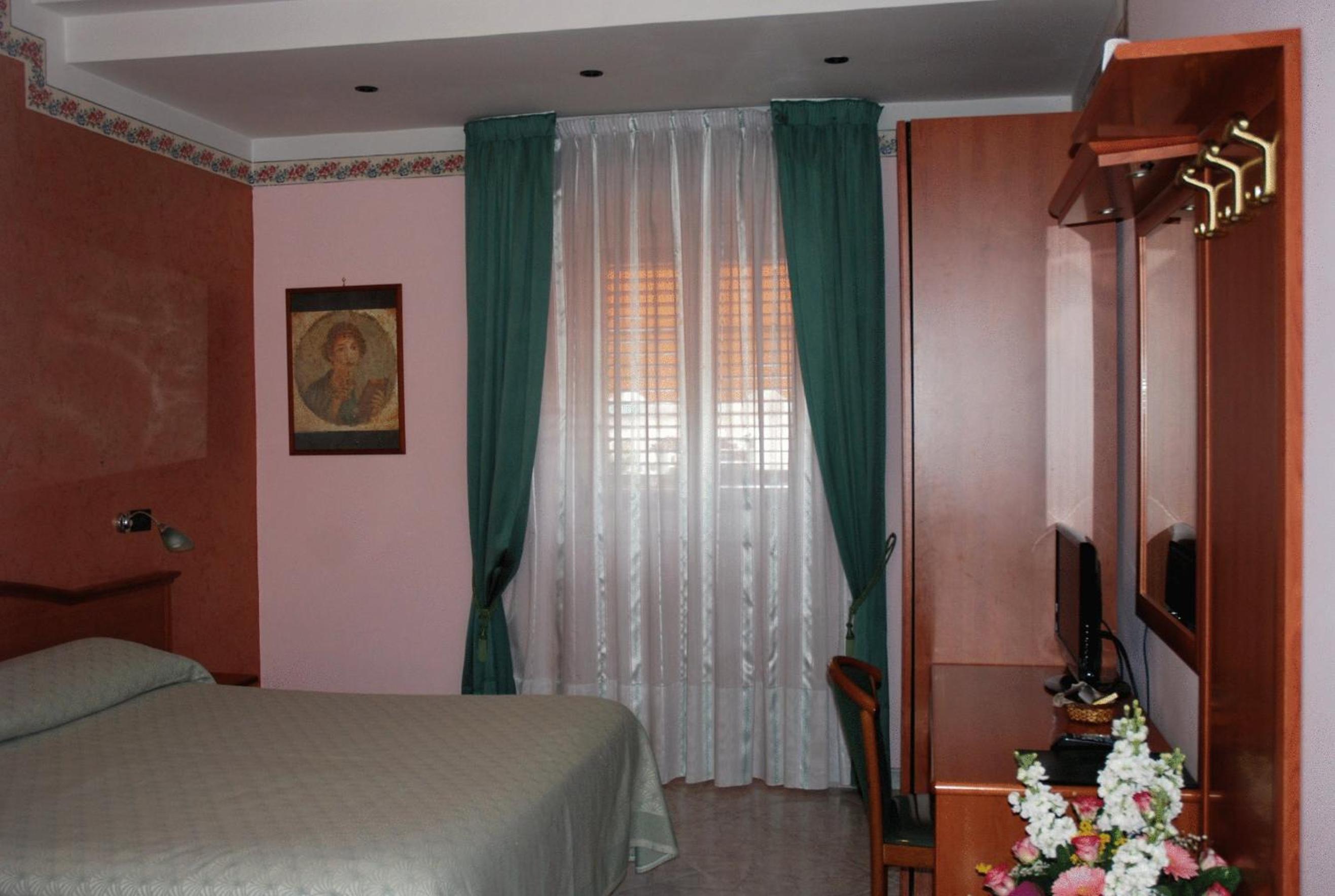 Triple Room photo 3