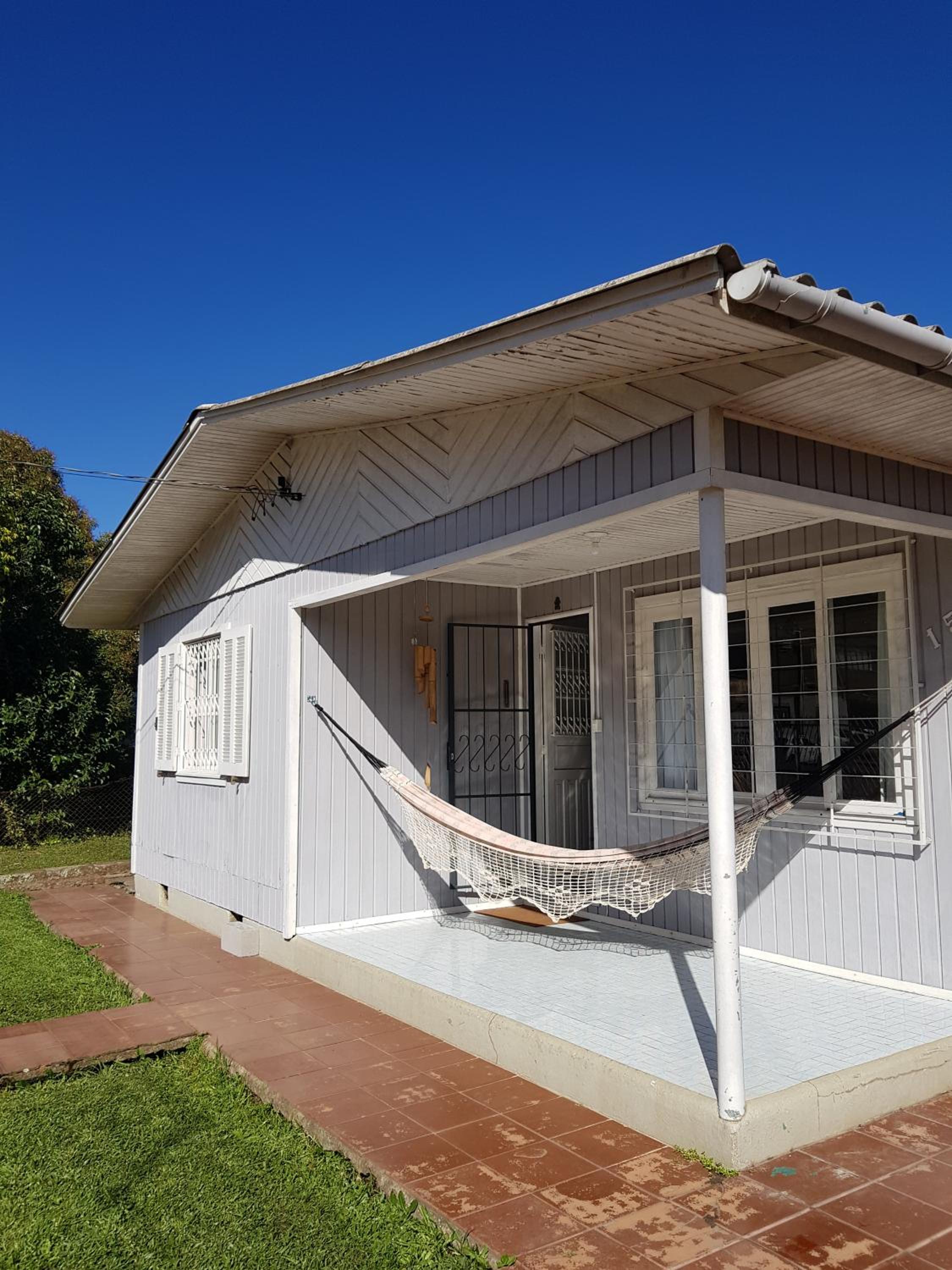 Three-Bedroom House photo 2