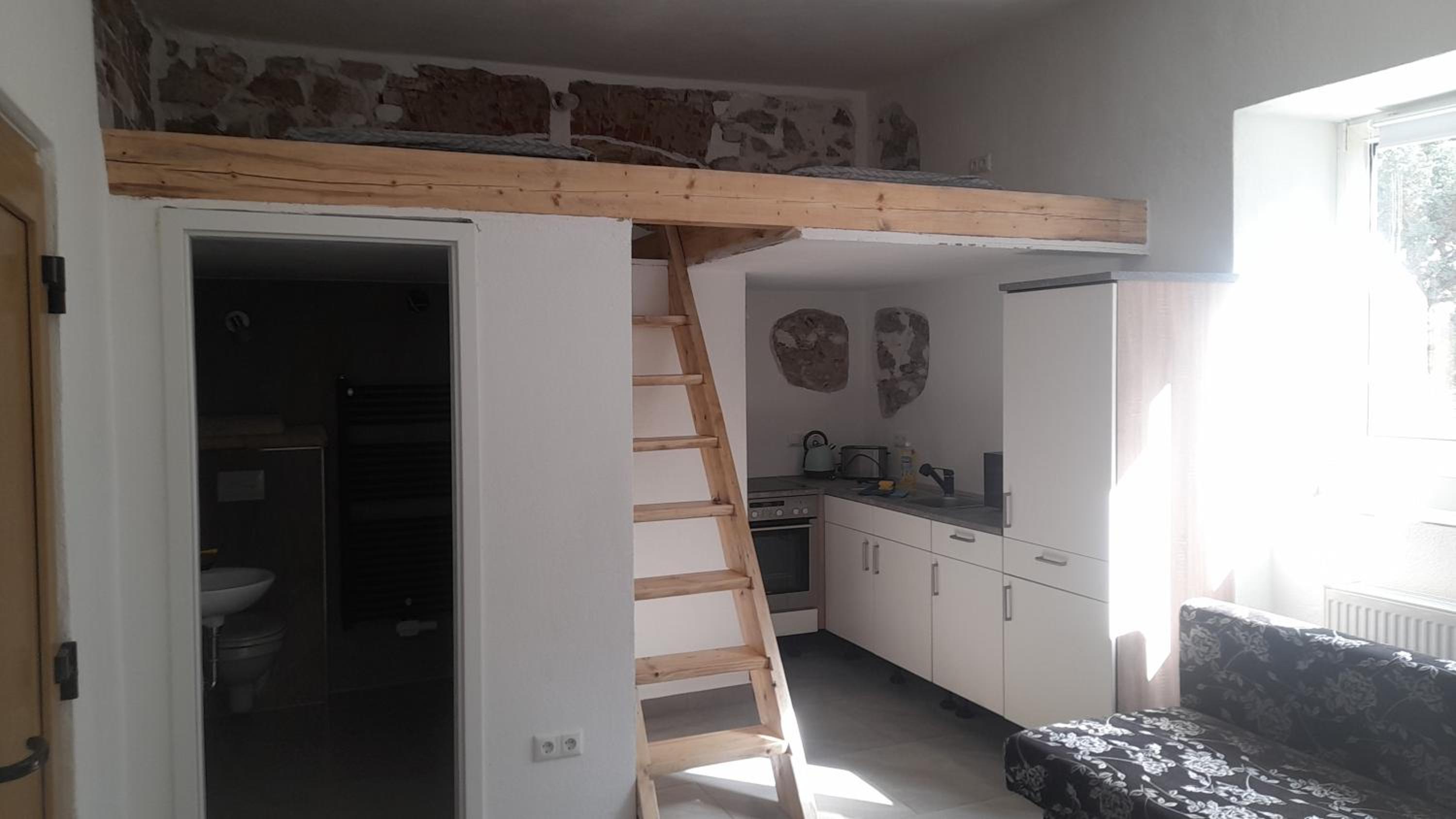 Standard Studio - Photo 4