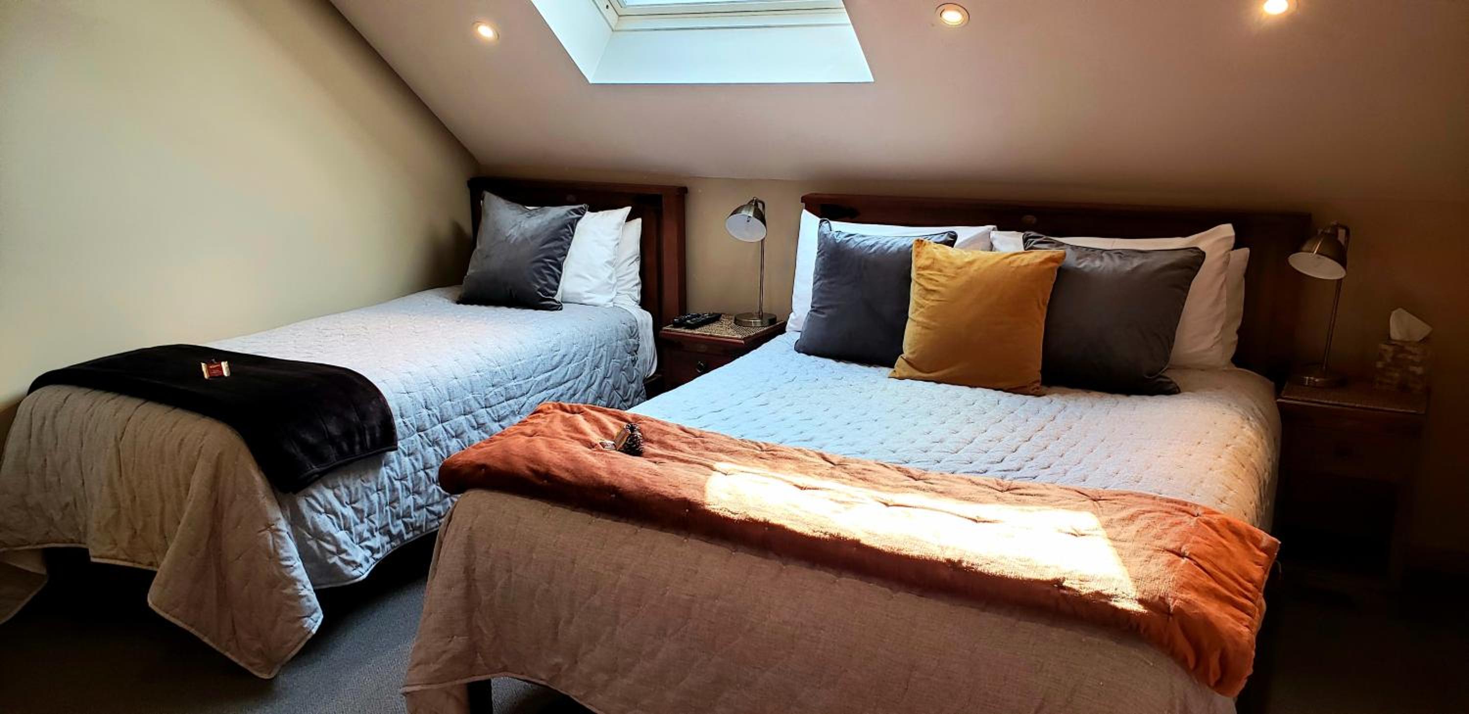 Deluxe Triple Room - Photo 3