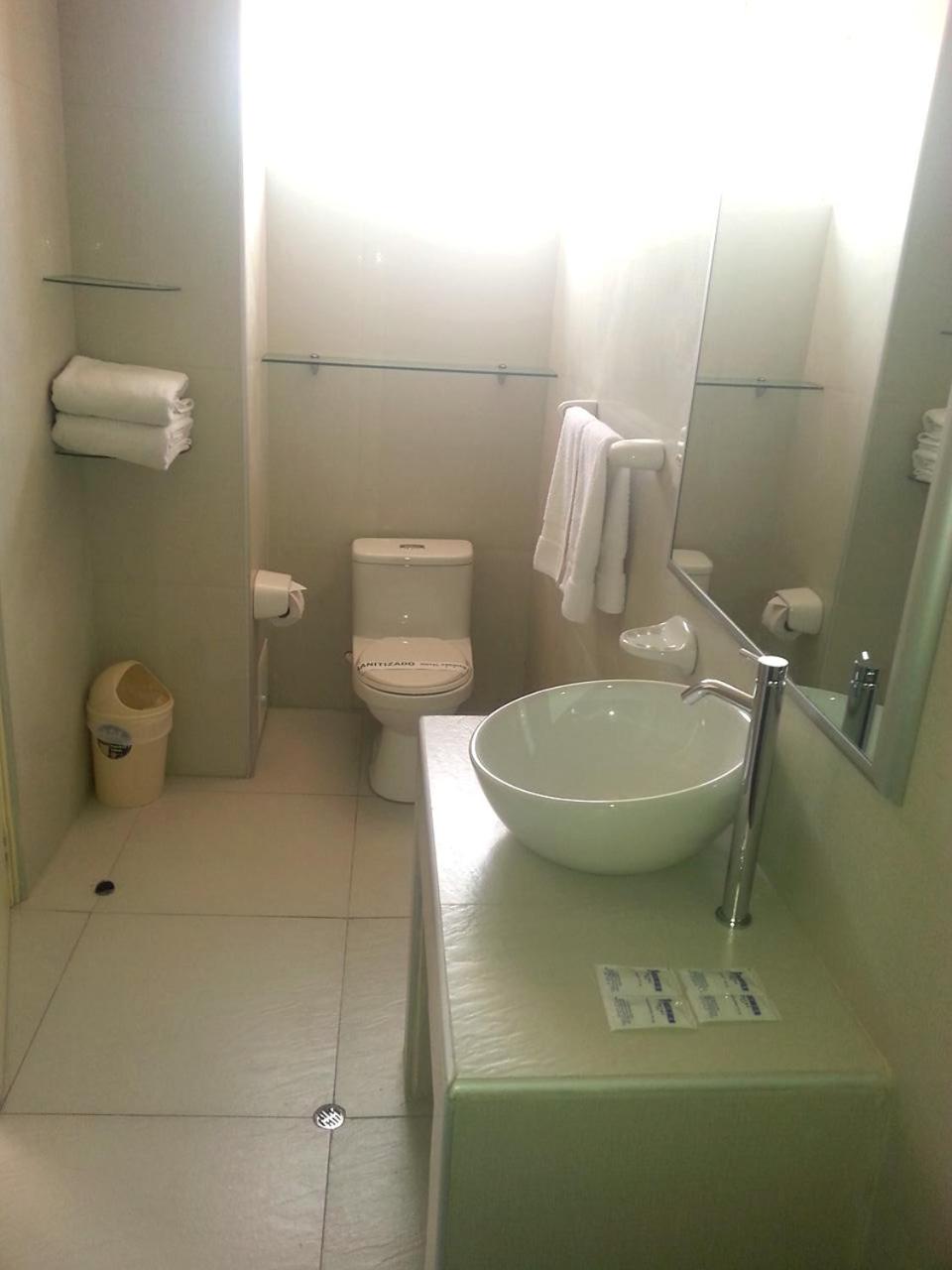 Family Room with Bathroom photo 3