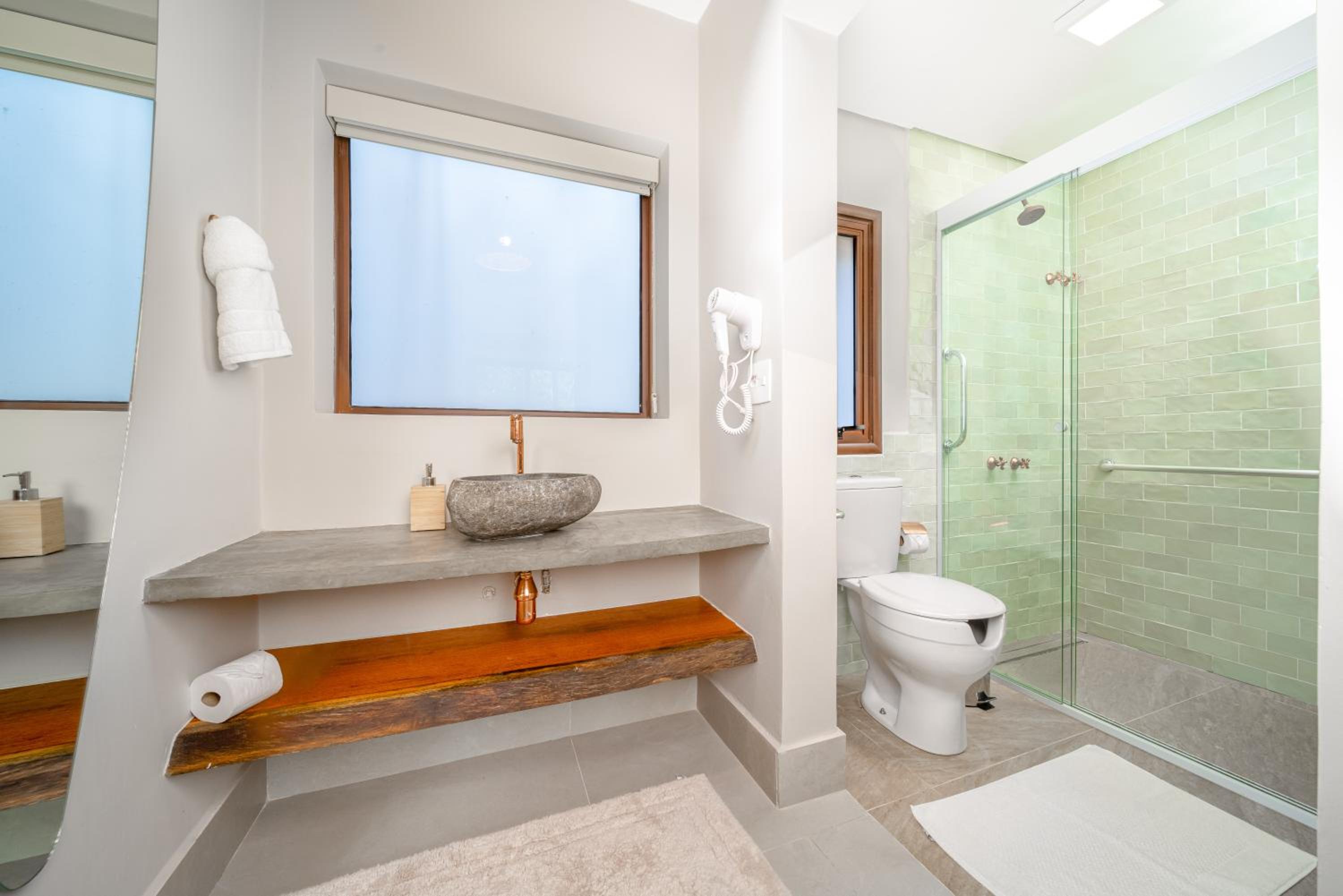 King Room - Disability Access photo 3