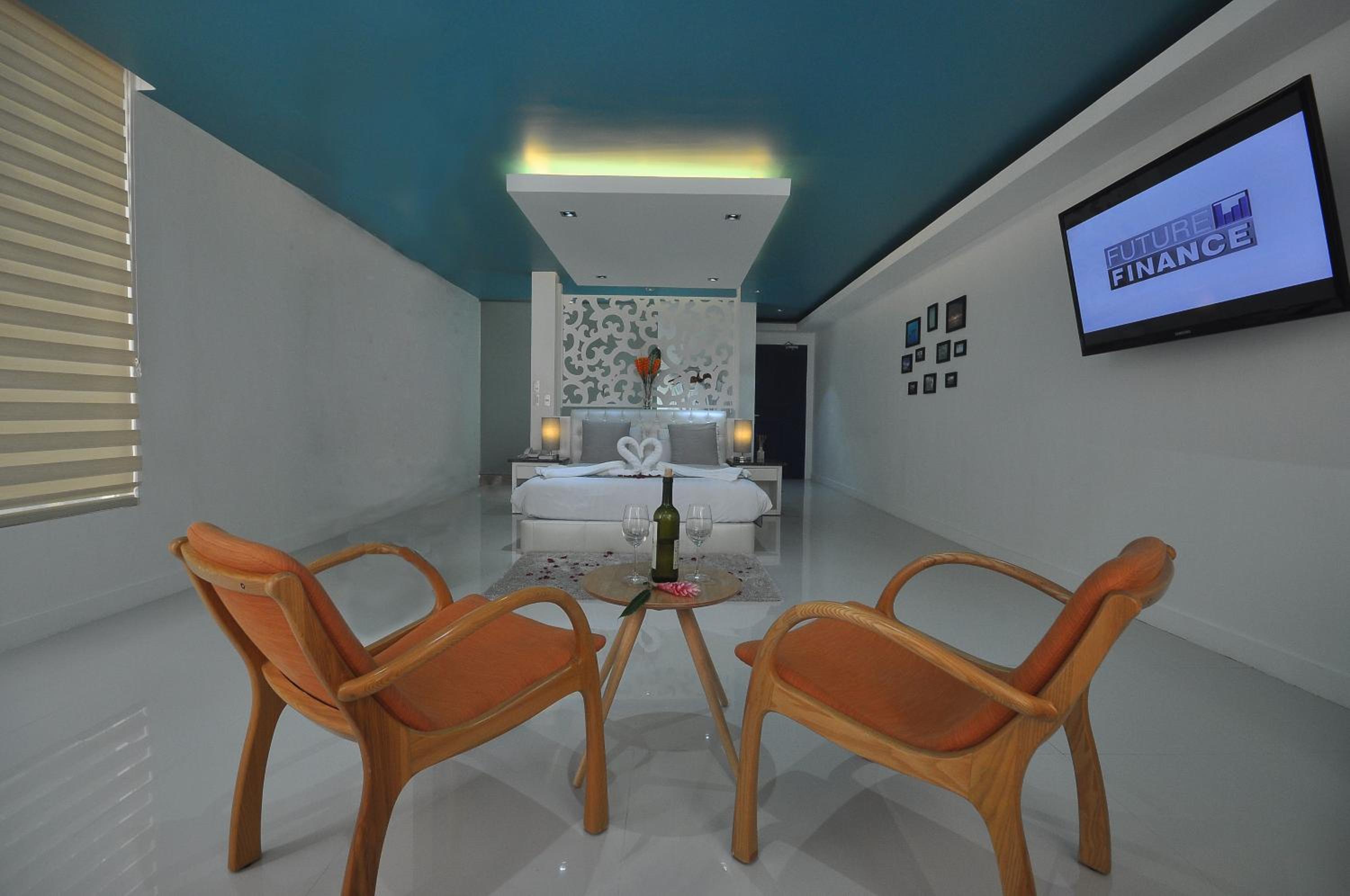 Diamond Suite Room - Photo 10