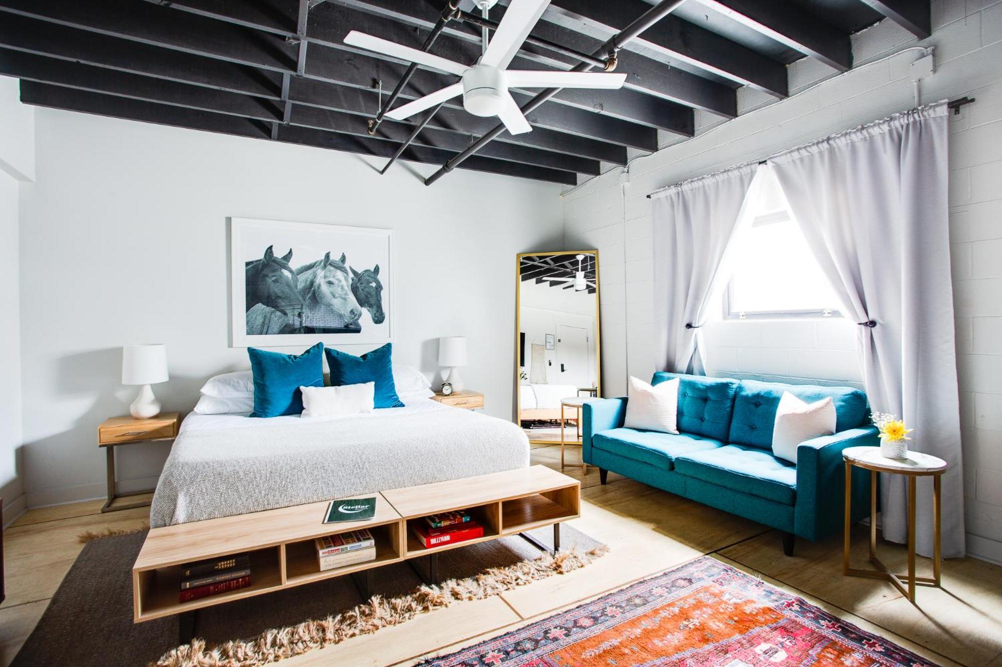King Suite - Photo 1