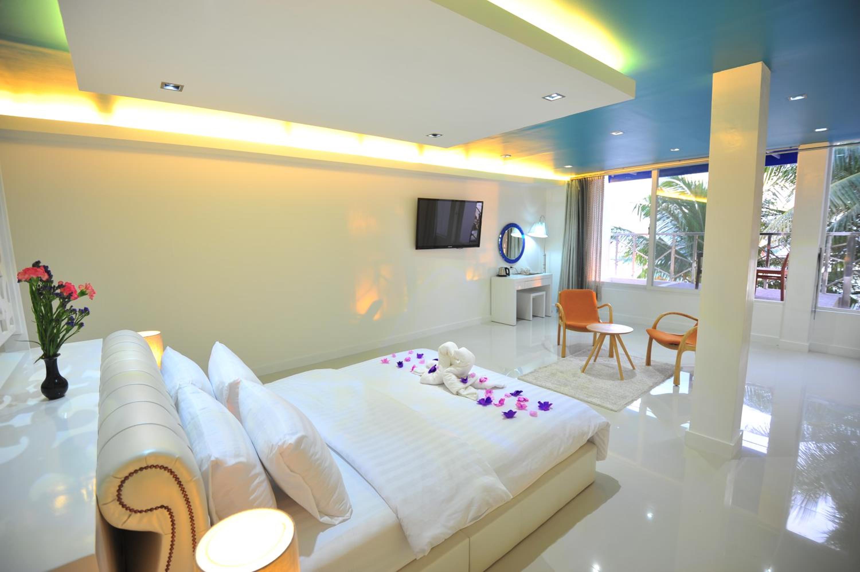 Diamond Suite Room - Photo 15