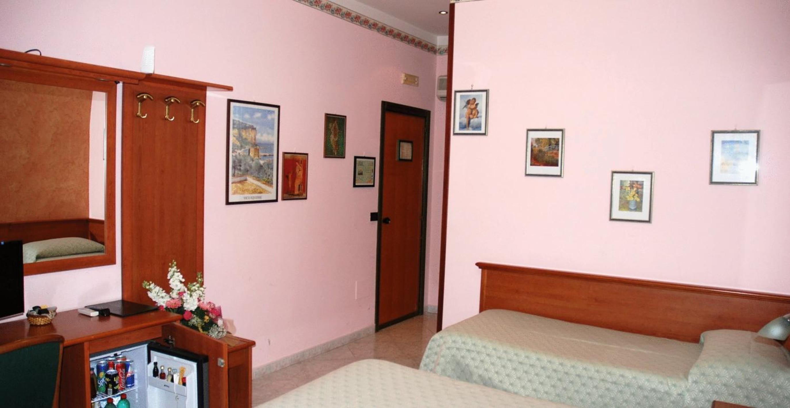 Twin Room photo 1