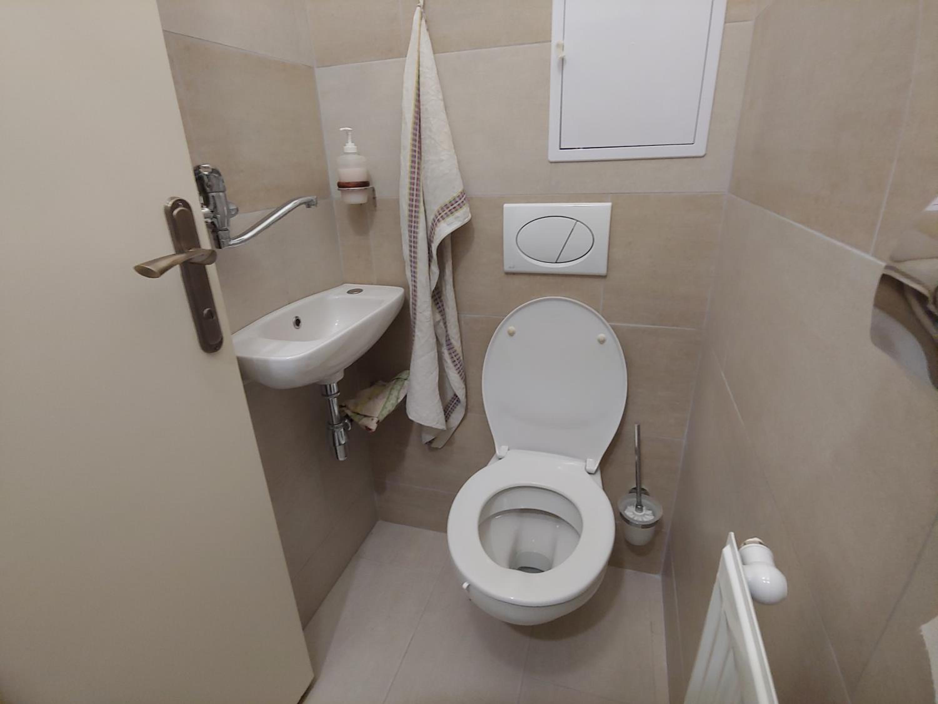Three-Bedroom Apartment - Photo 14
