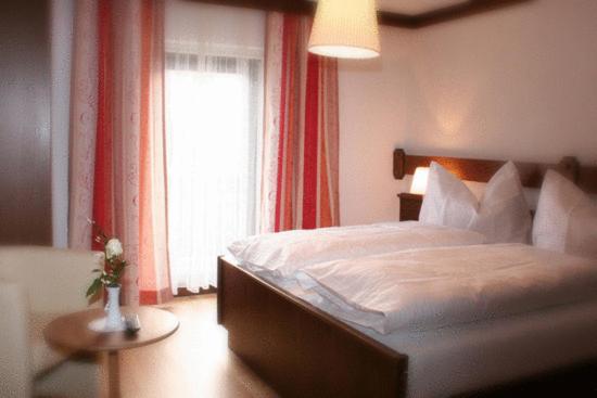 Multi-bed Room with Balcony photo 1