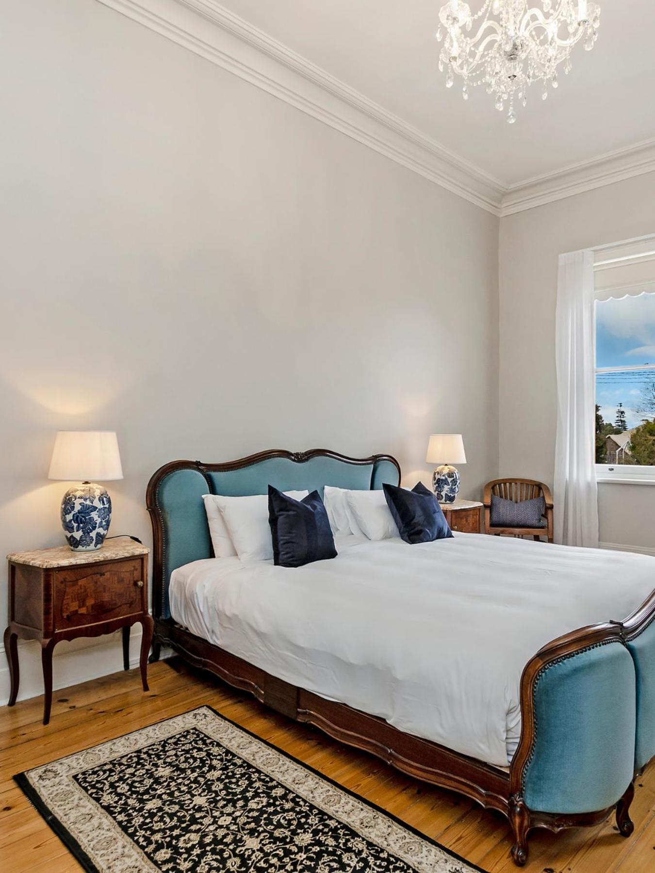Superior Suite - Photo 5