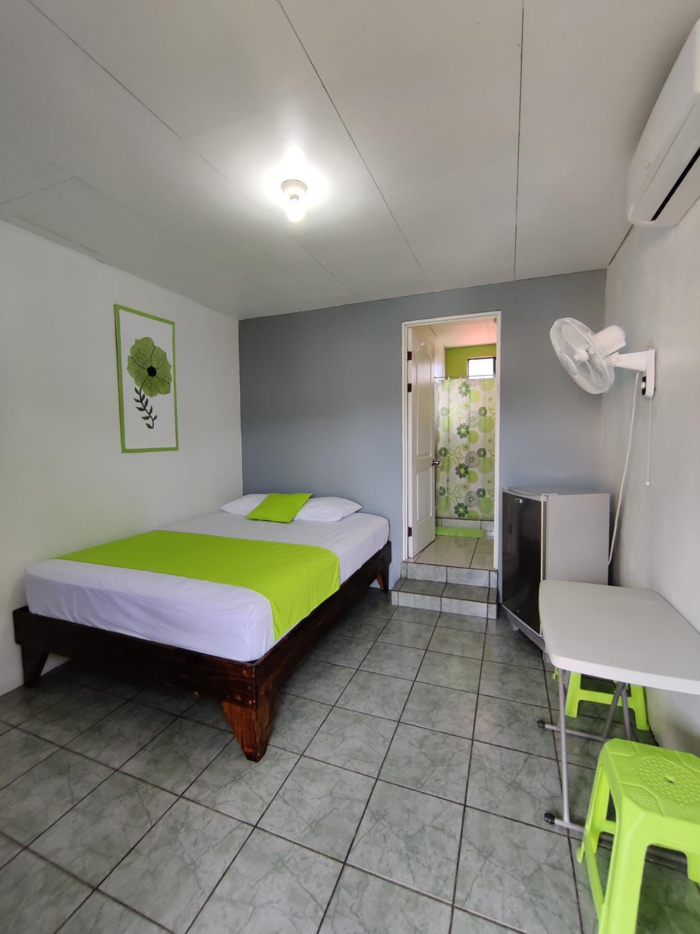 Standard Triple Room photo 3