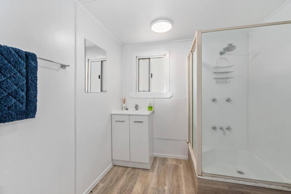 Three-Bedroom House photo 2