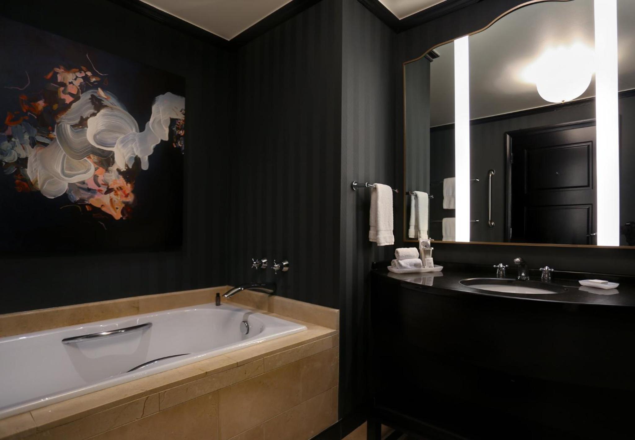 Classic Room - Photo 10
