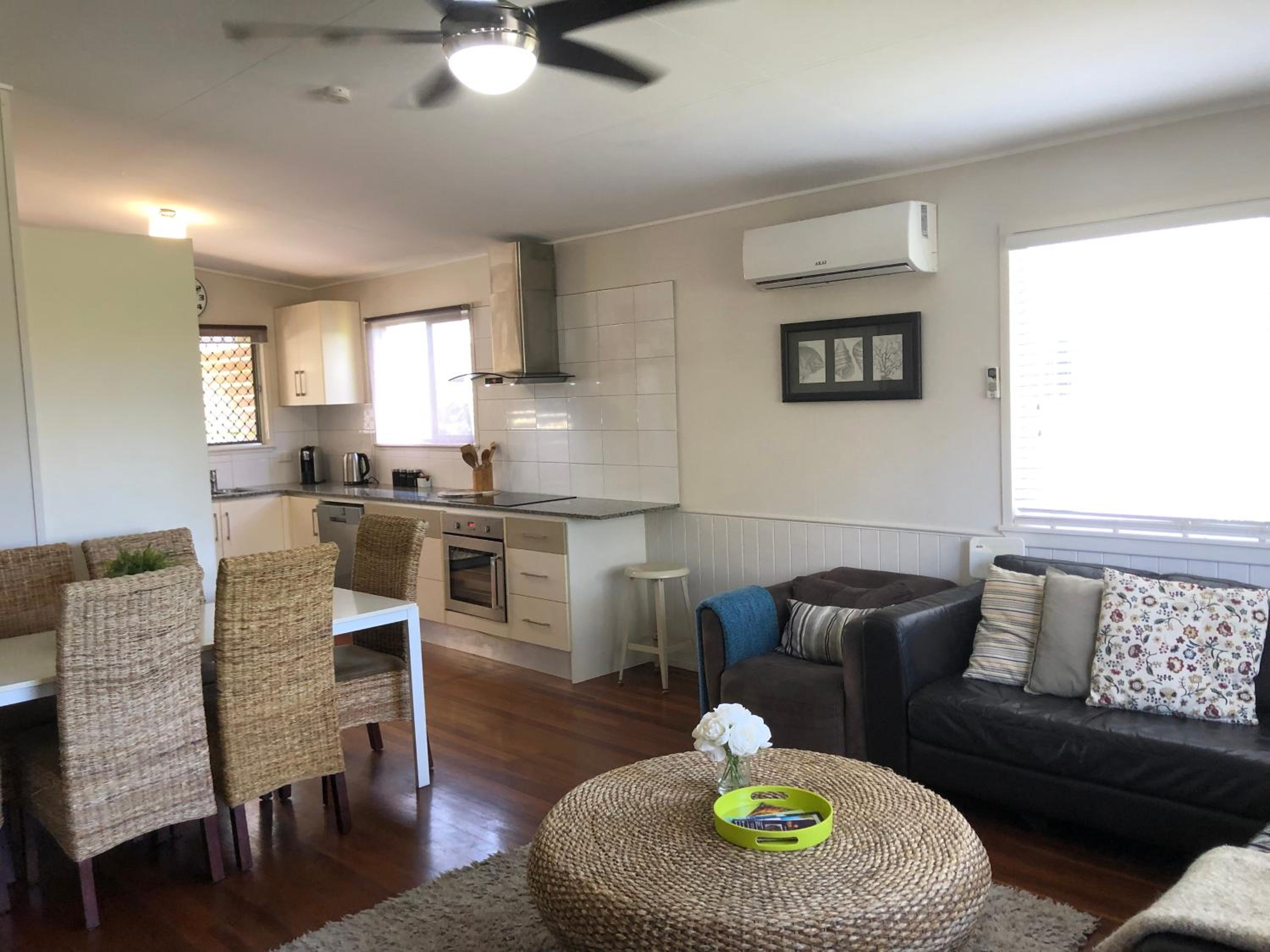 Three-Bedroom House photo 3