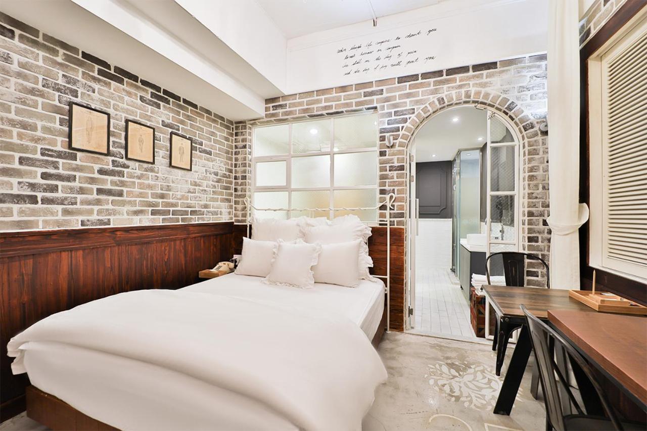 Junior Suite With Free Breakfast photo 3