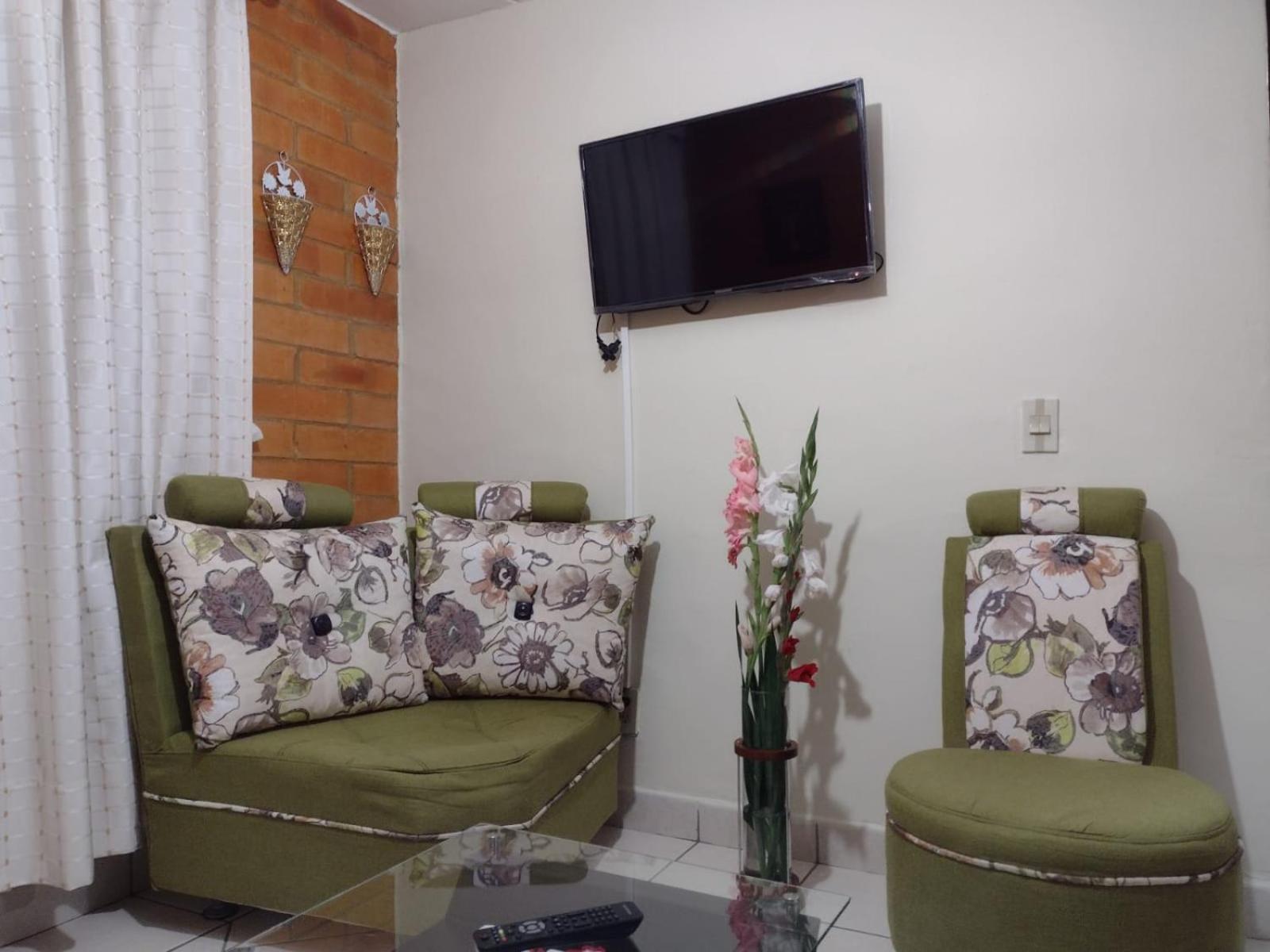 Three-Bedroom Apartment photo 1