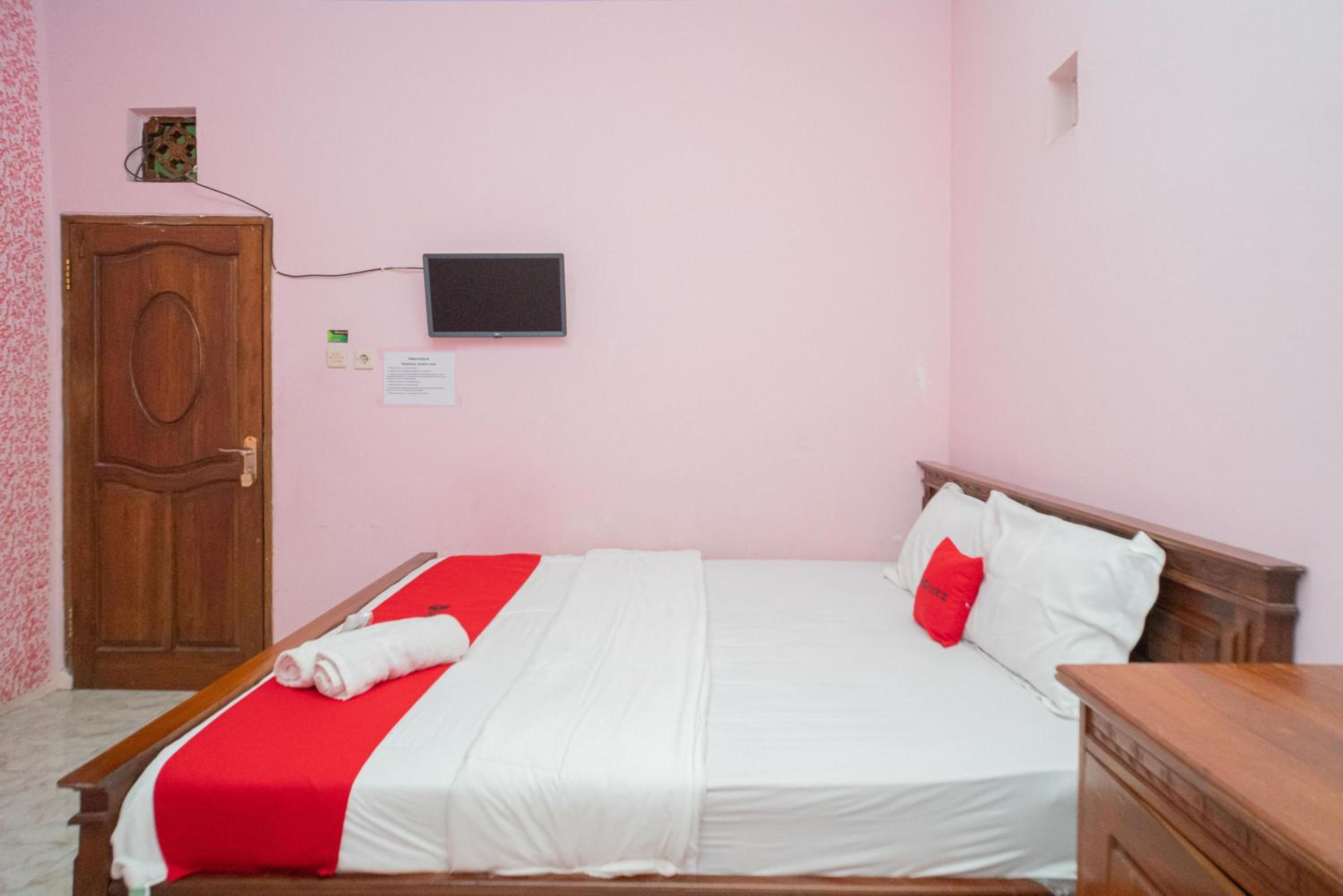 Double Room - Photo 3