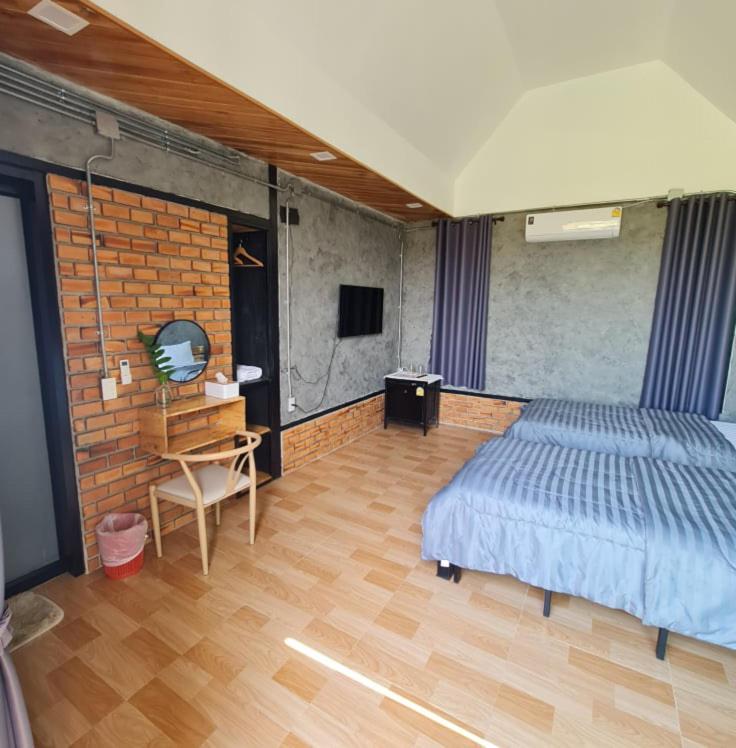 Twin Room - Photo 4
