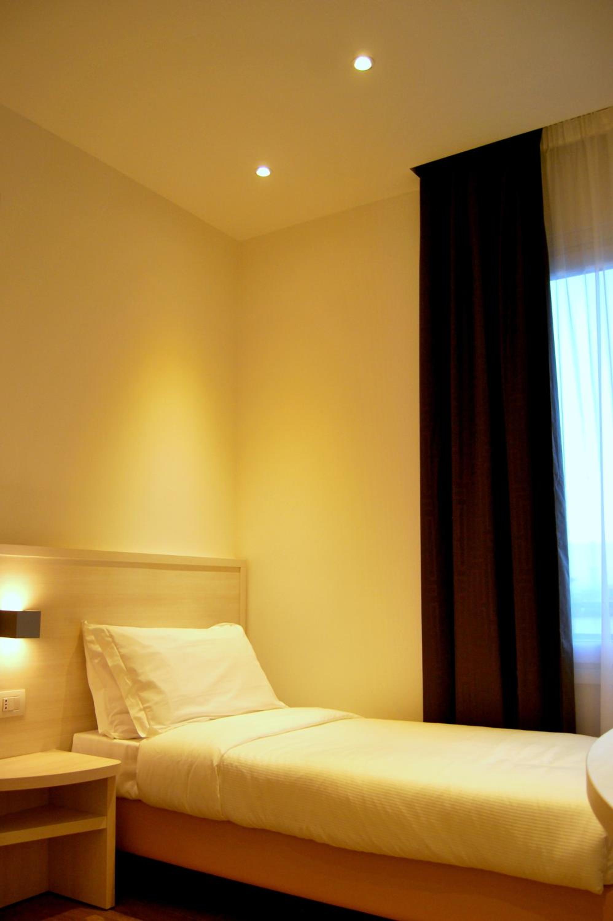 Single Room photo 1