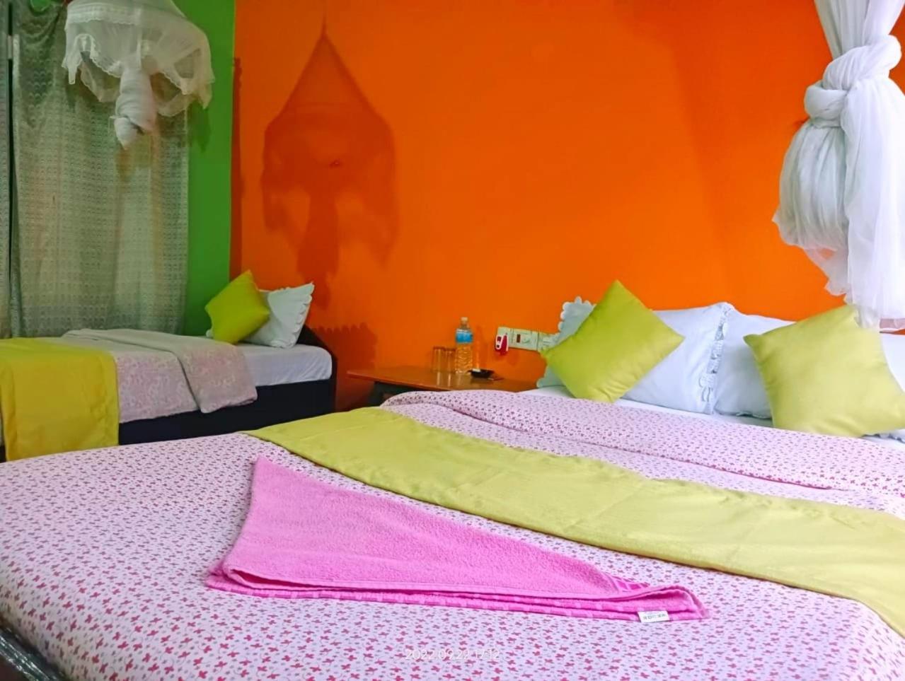 Budget Double Room photo 2