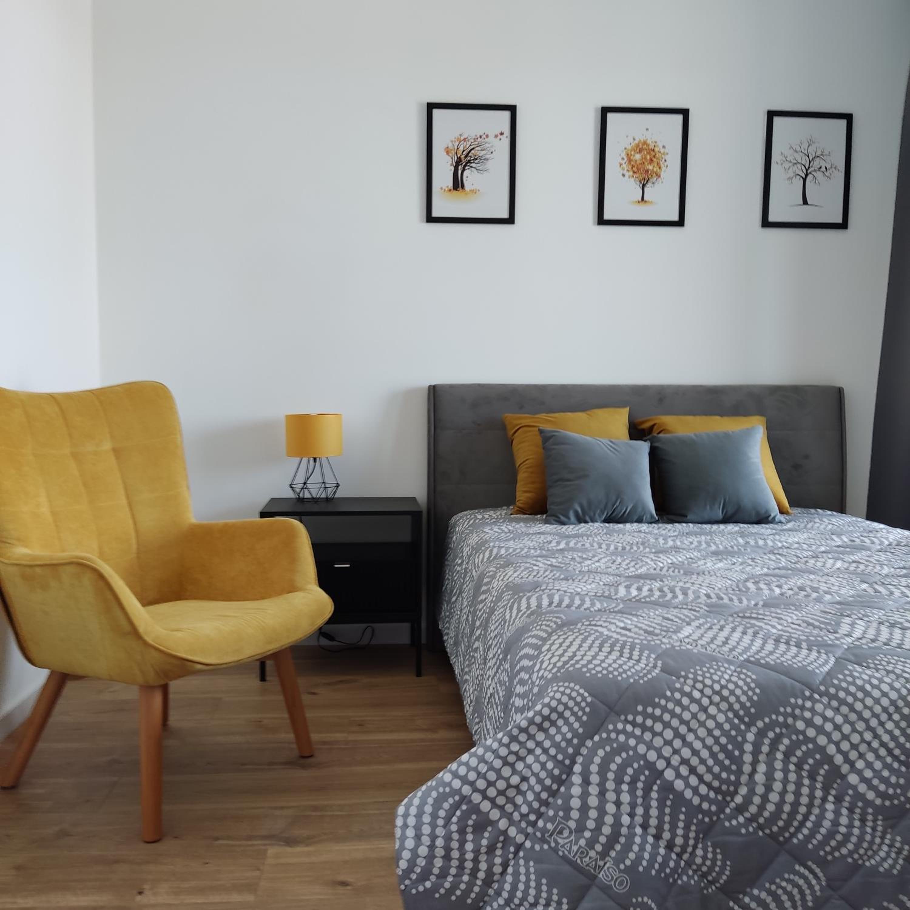 One-Bedroom Apartment photo 2