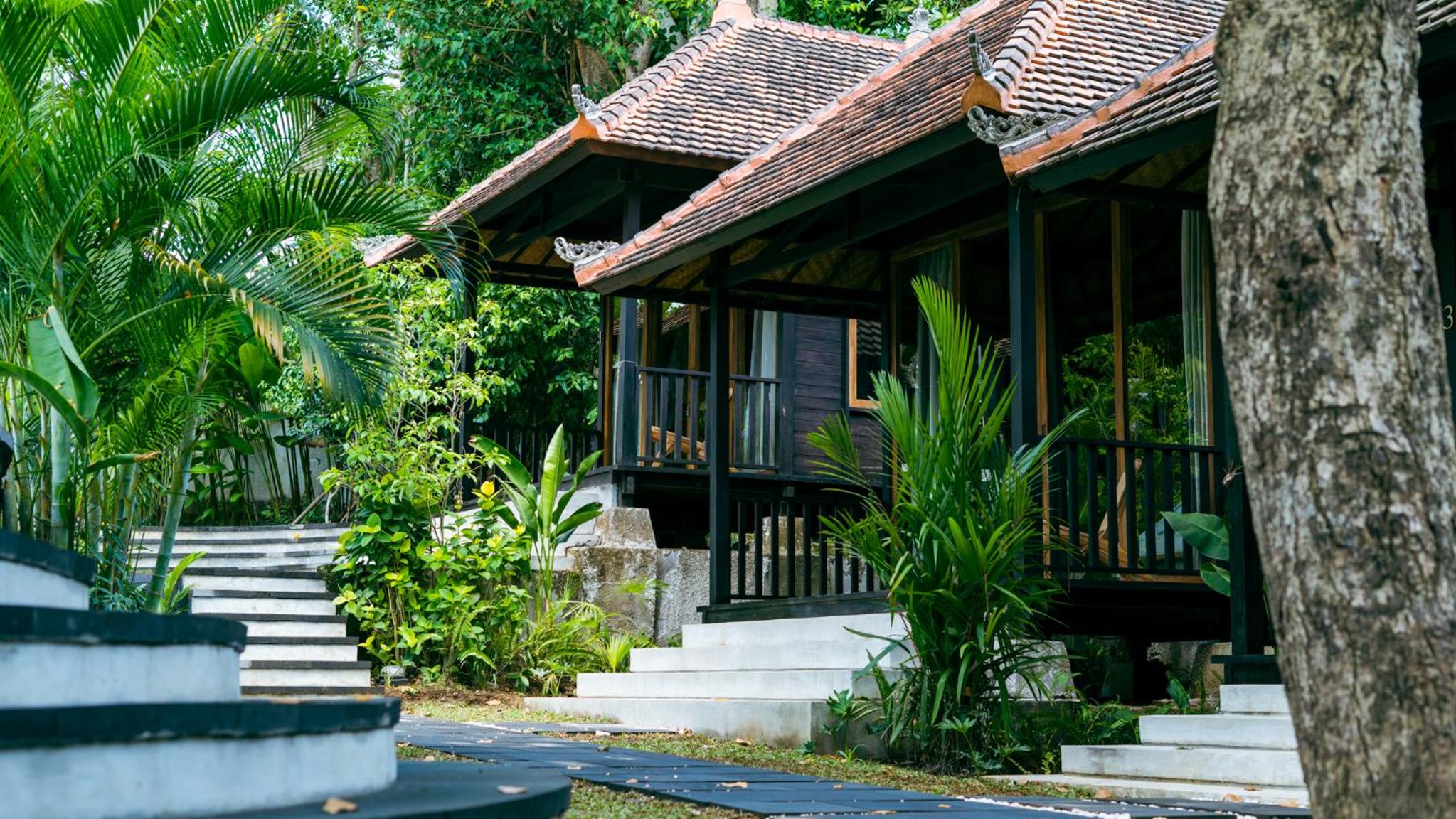Deluxe Bungalow - Photo 13