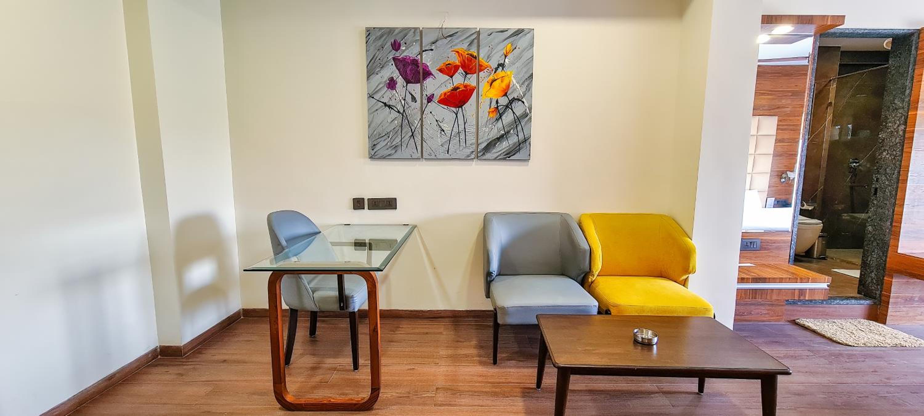 Standard Twin Room - Photo 3