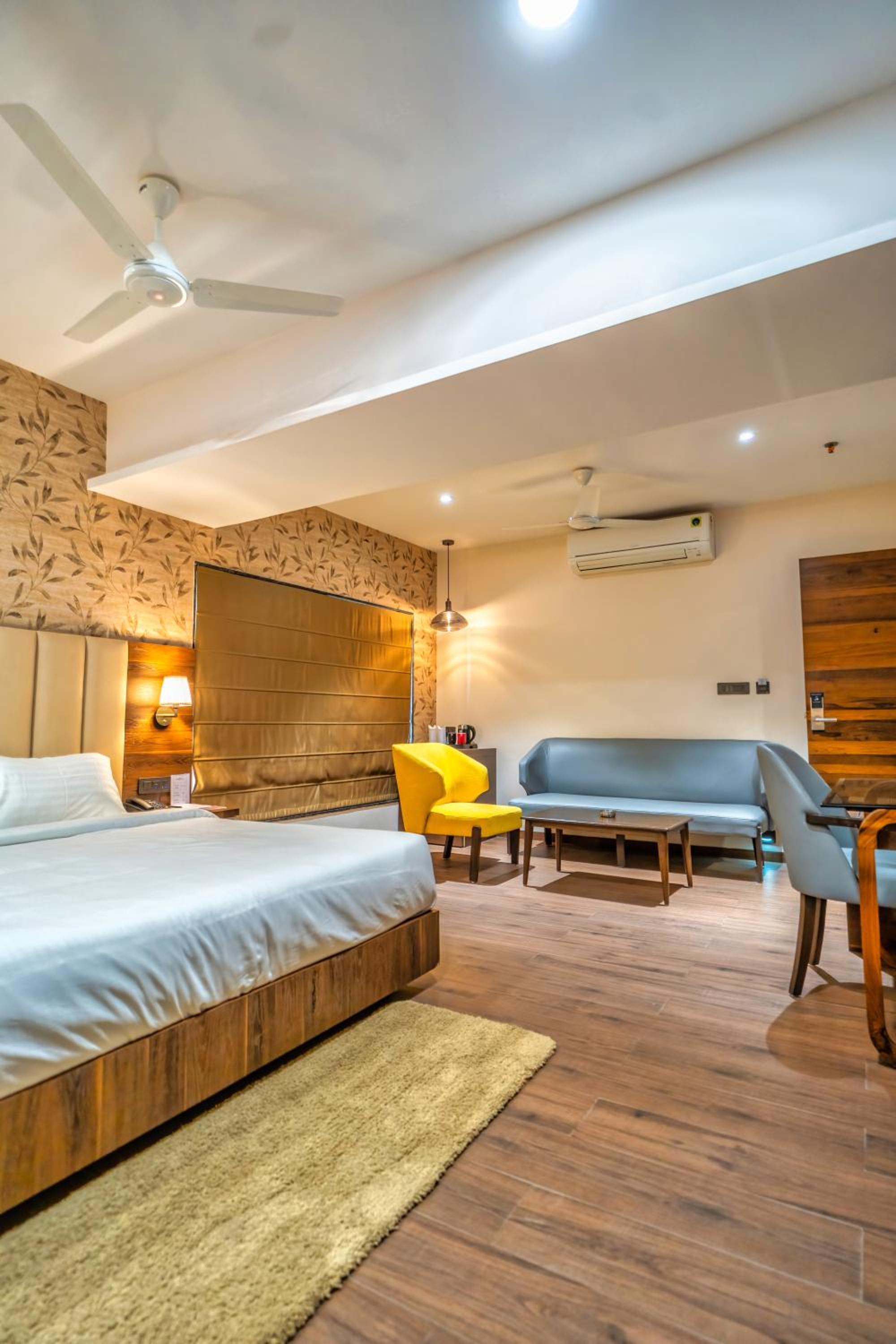 Standard Twin Room - Photo 12