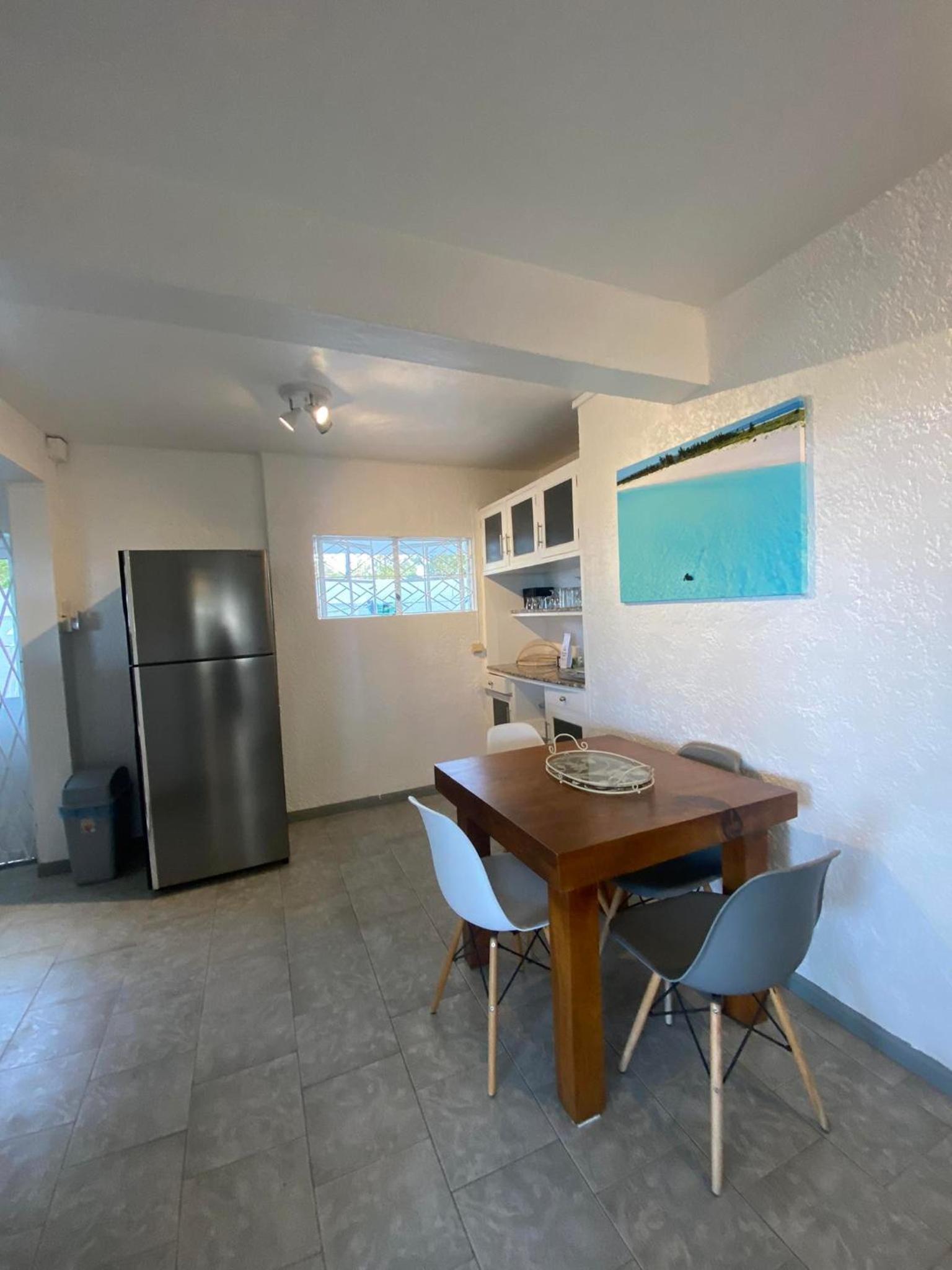 Three-Bedroom Villa photo 2