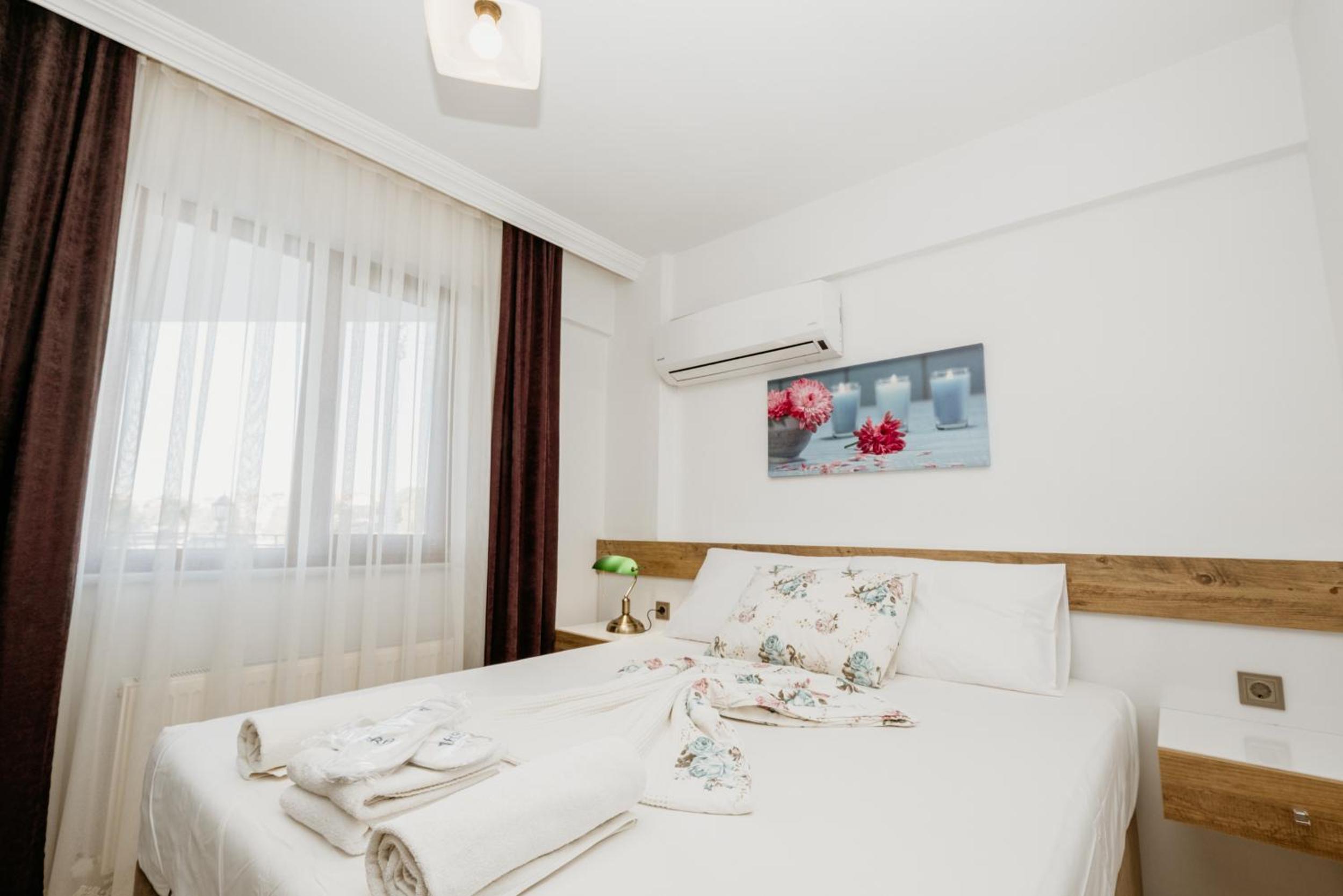 Triple Room with Balcony - Photo 3