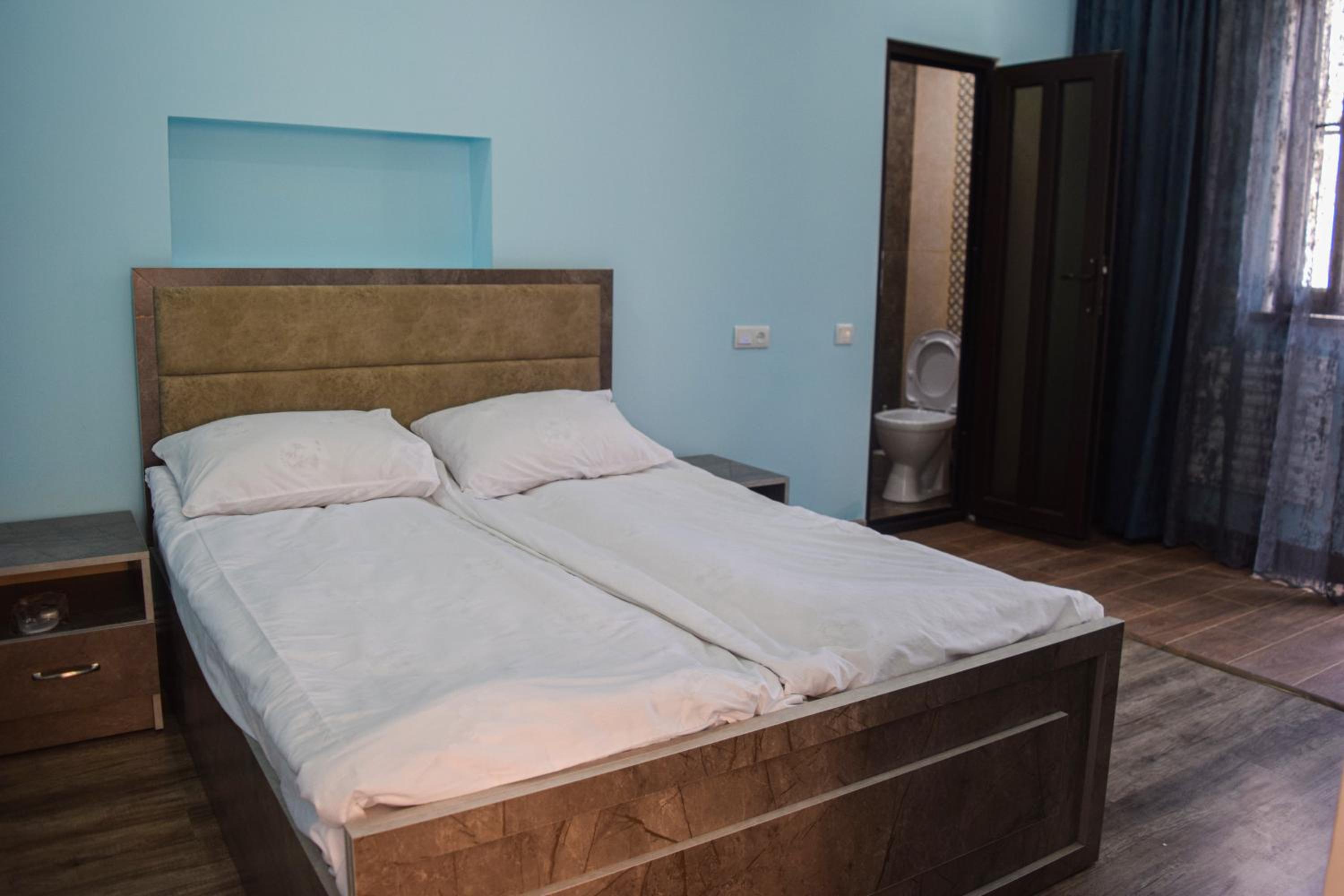 Deluxe Double Room with Shower photo 1