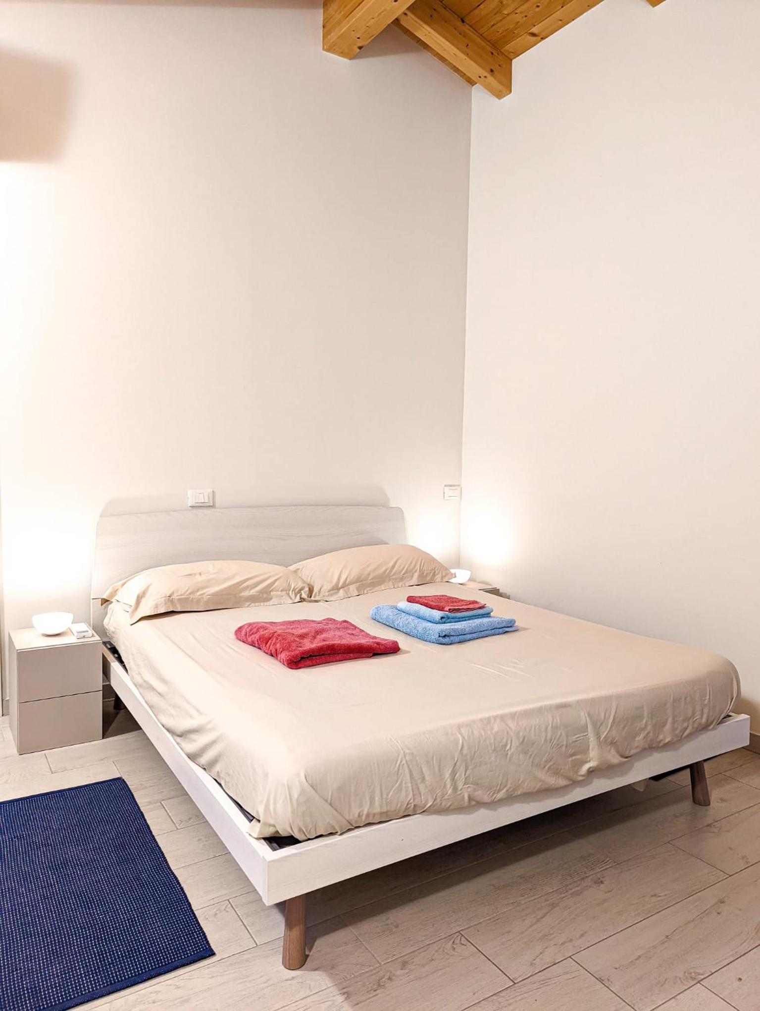 Double Room - Photo 1