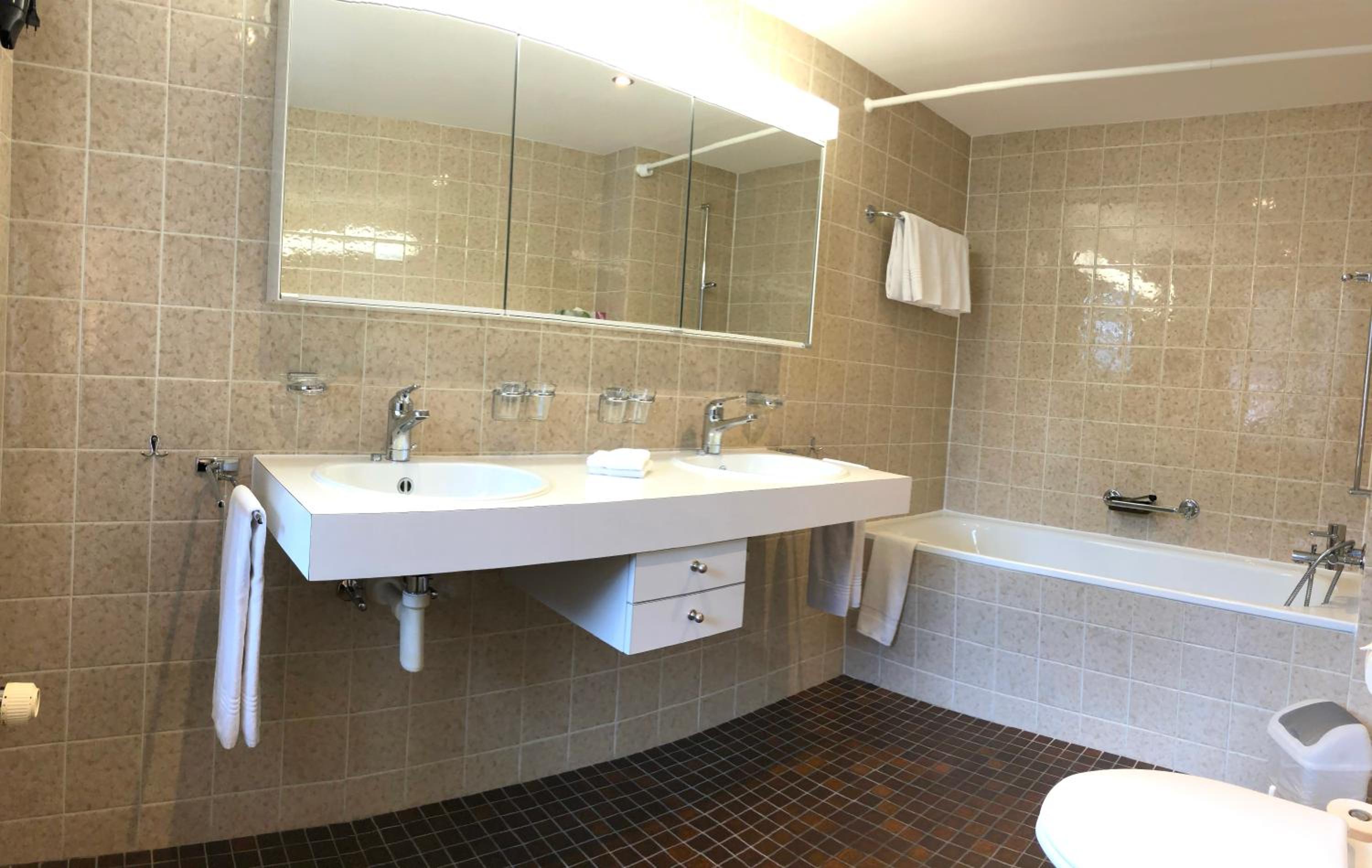 Double Room - Photo 2