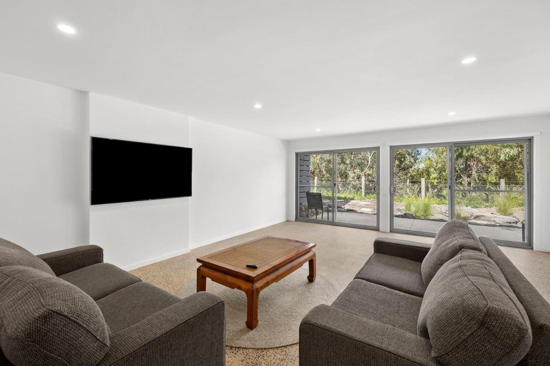 Four-Bedroom House photo 3