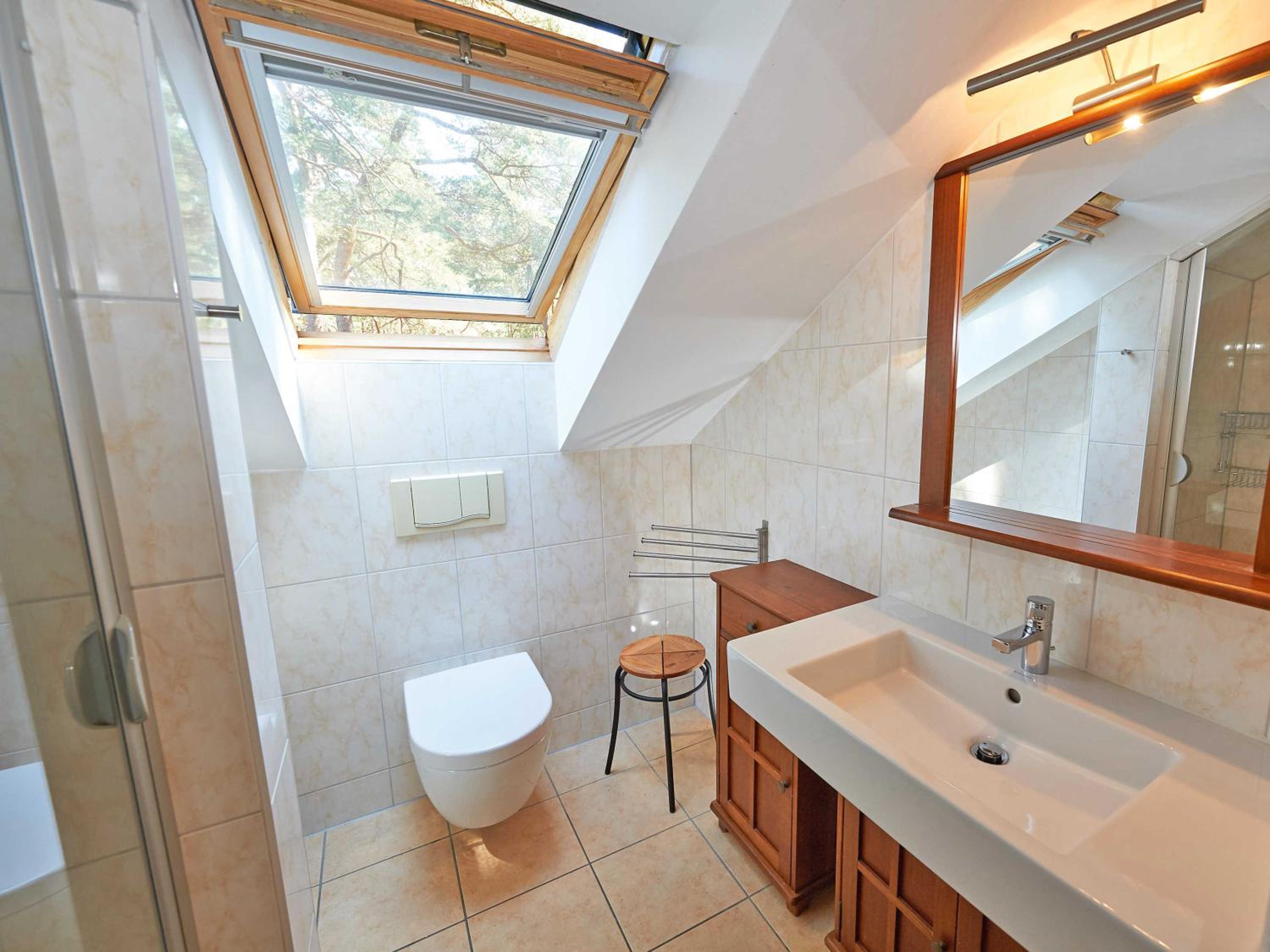 Three-Bedroom House photo 2