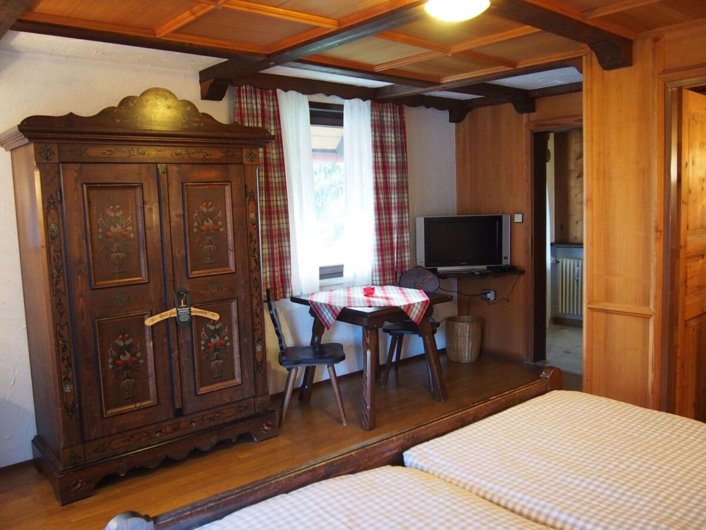 Standard Queen Room photo 3