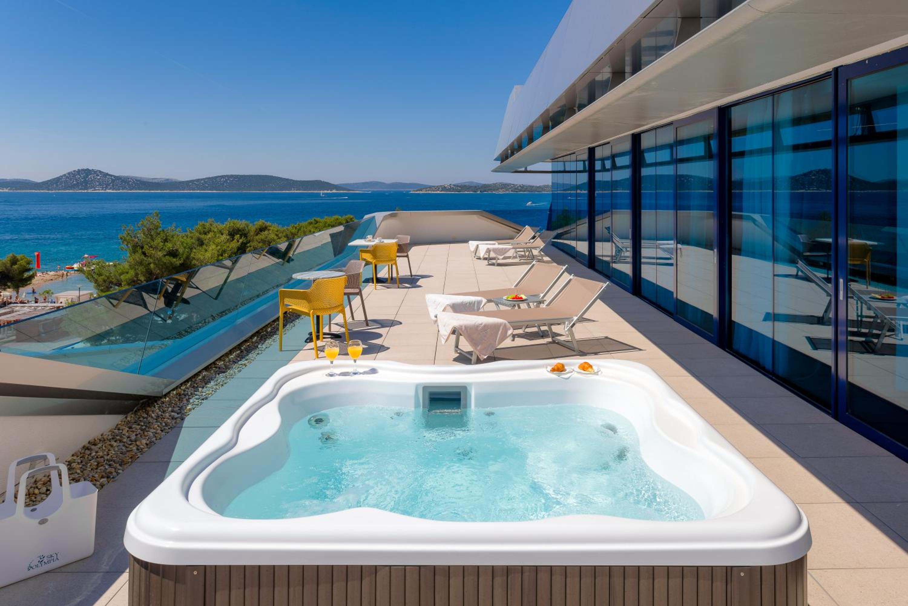 Grand Spa Suite with Sea View photo 2