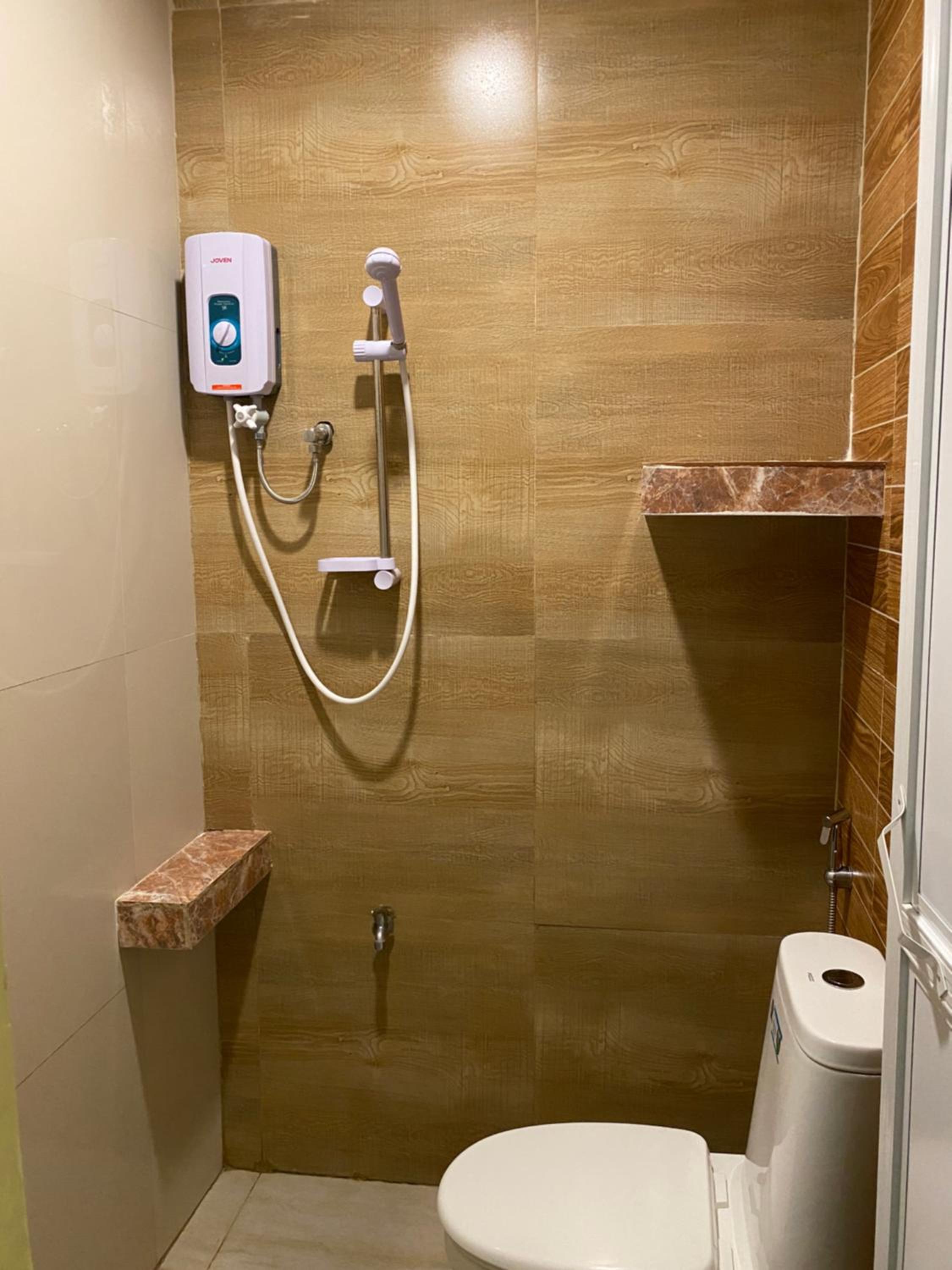 Standard Queen Room - Photo 2