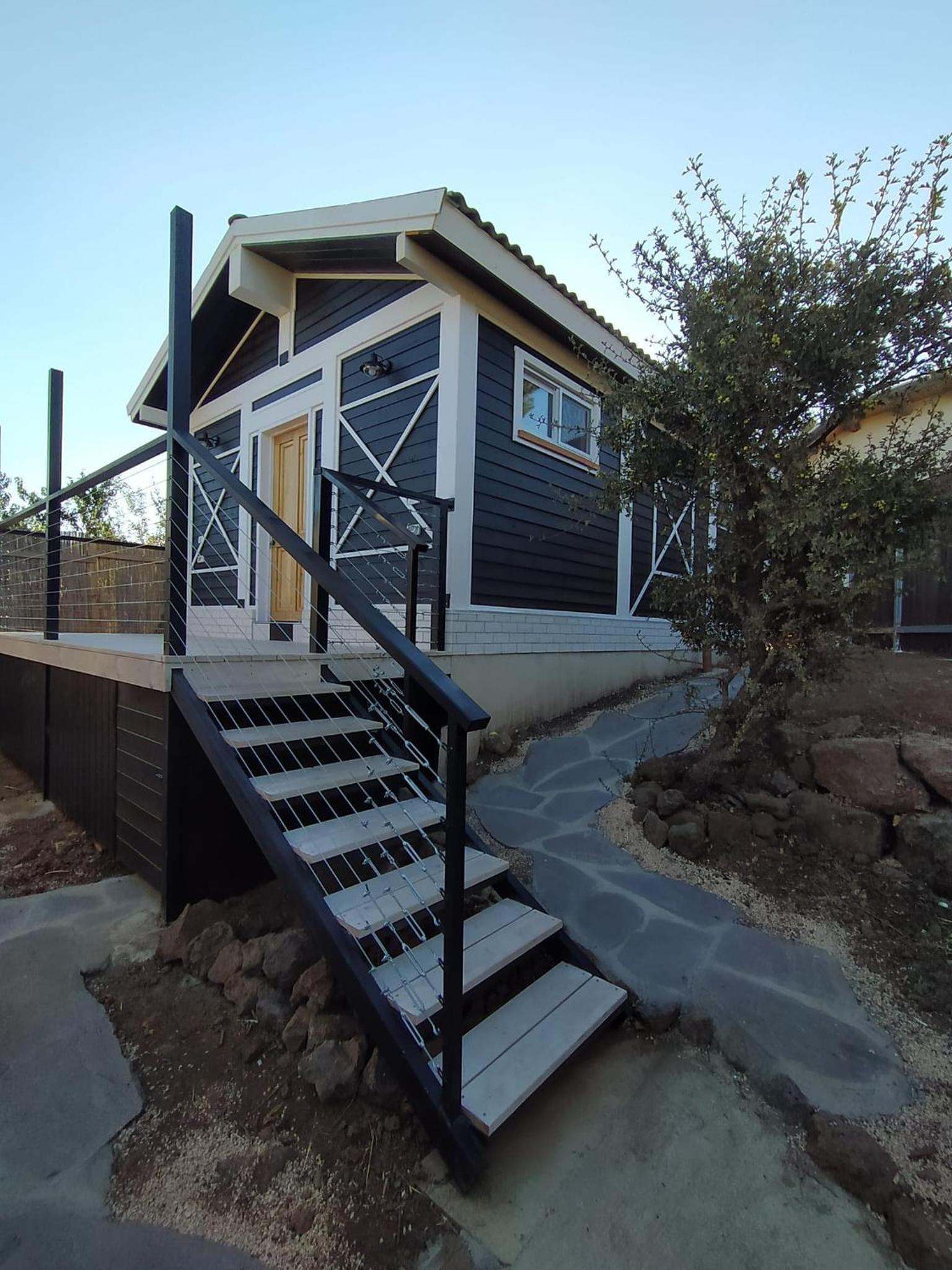 One-Bedroom House photo 2