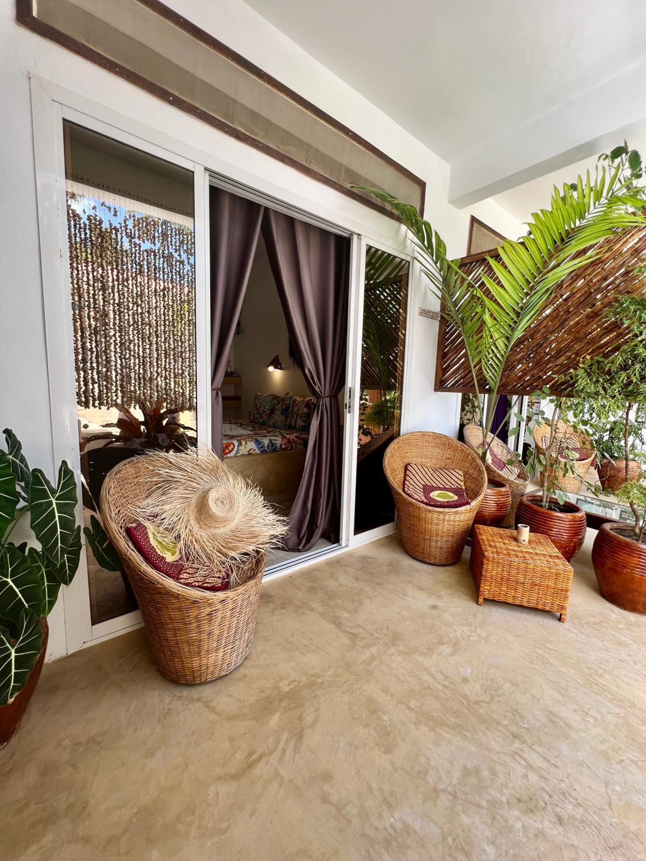 Standard Double Room - Photo 2