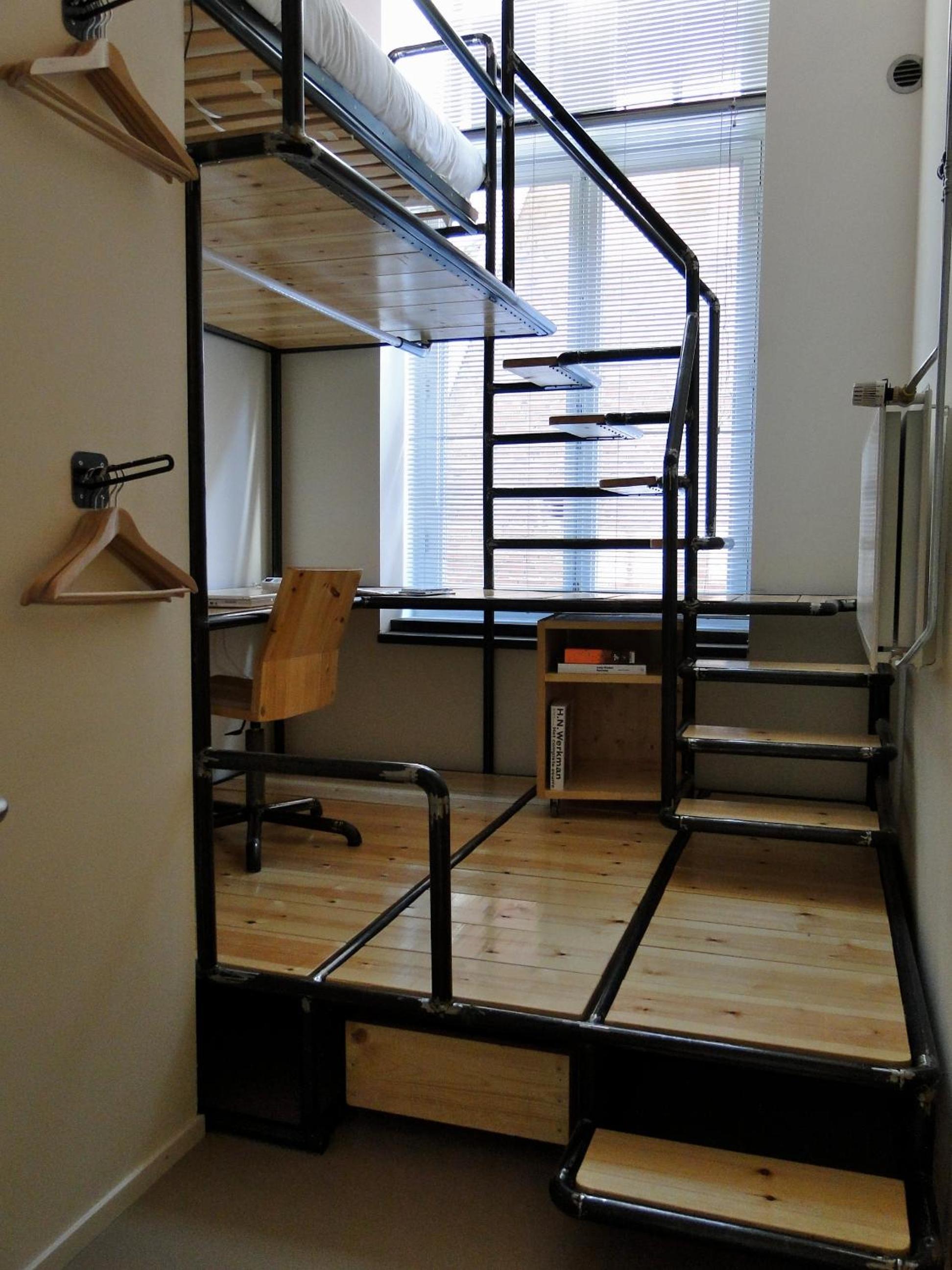 Small Single Room photo 1