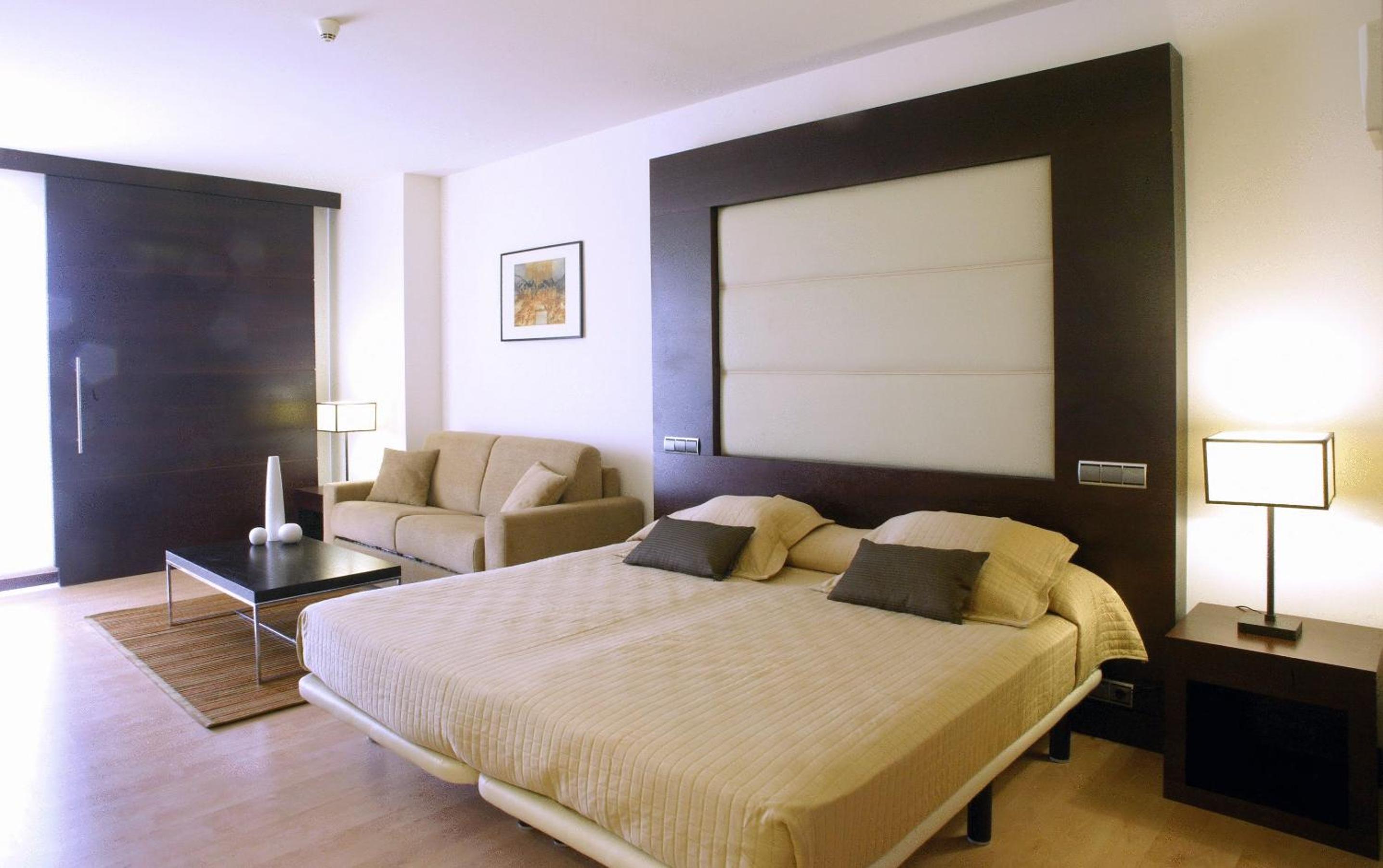 Junior Suite (2 Adults + 2 Children)